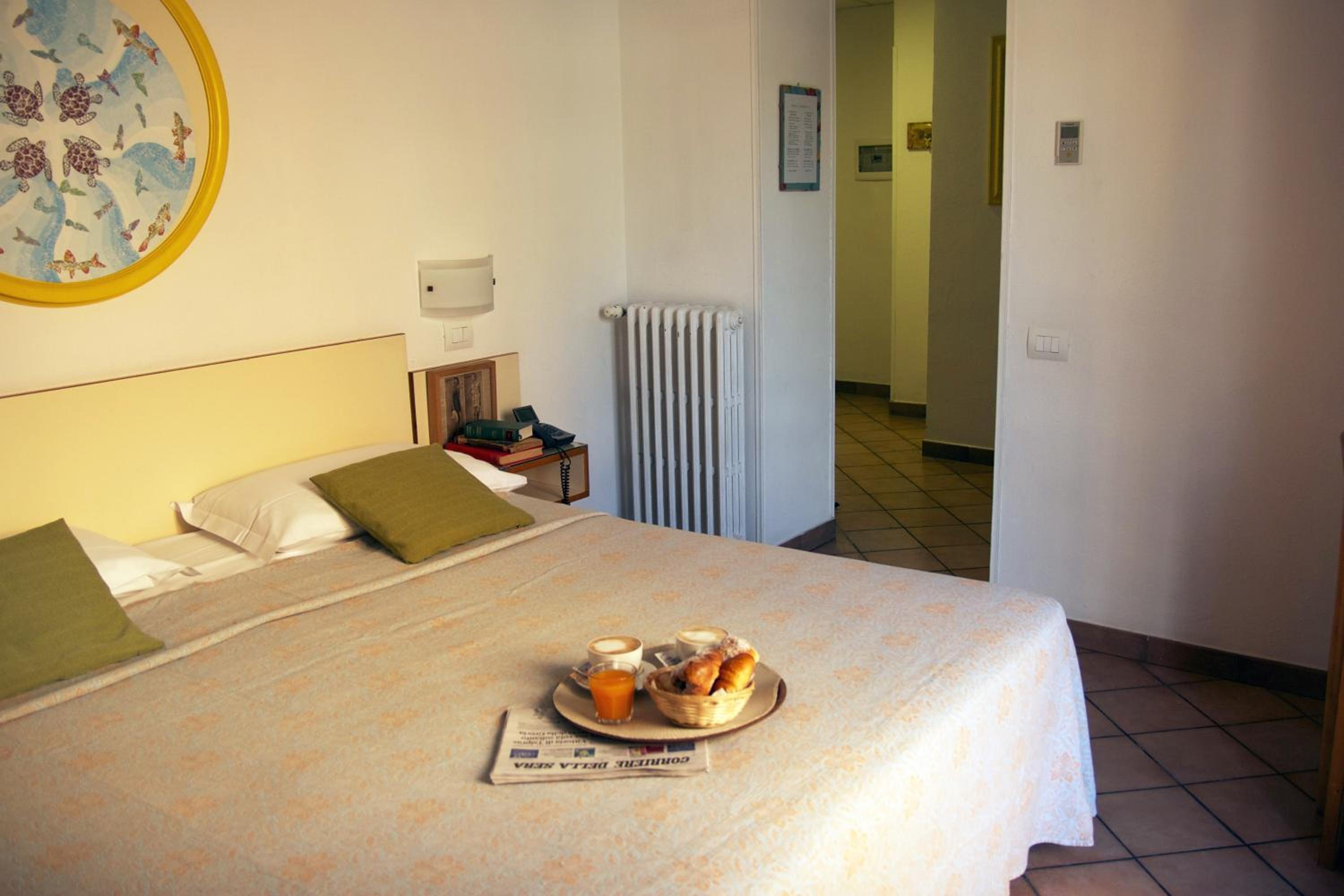 Double or Twin Room - Photo 2