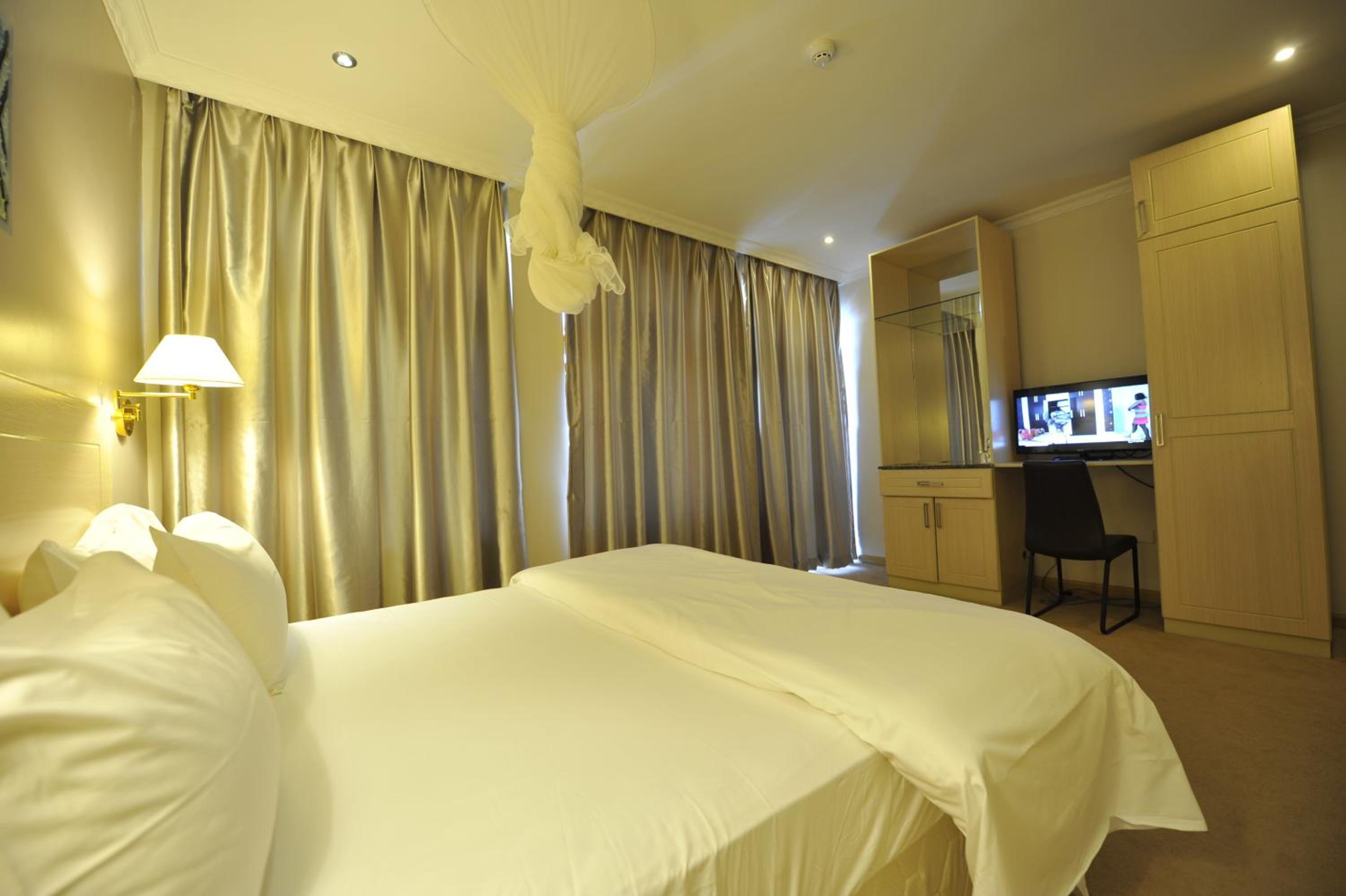 Single Room photo 2