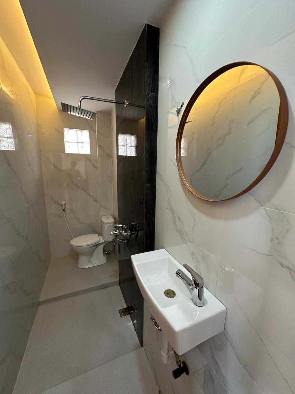 Two-Bedroom Townhouse - Photo 5