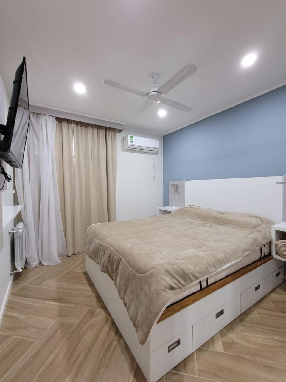 Four-Bedroom House photo 1