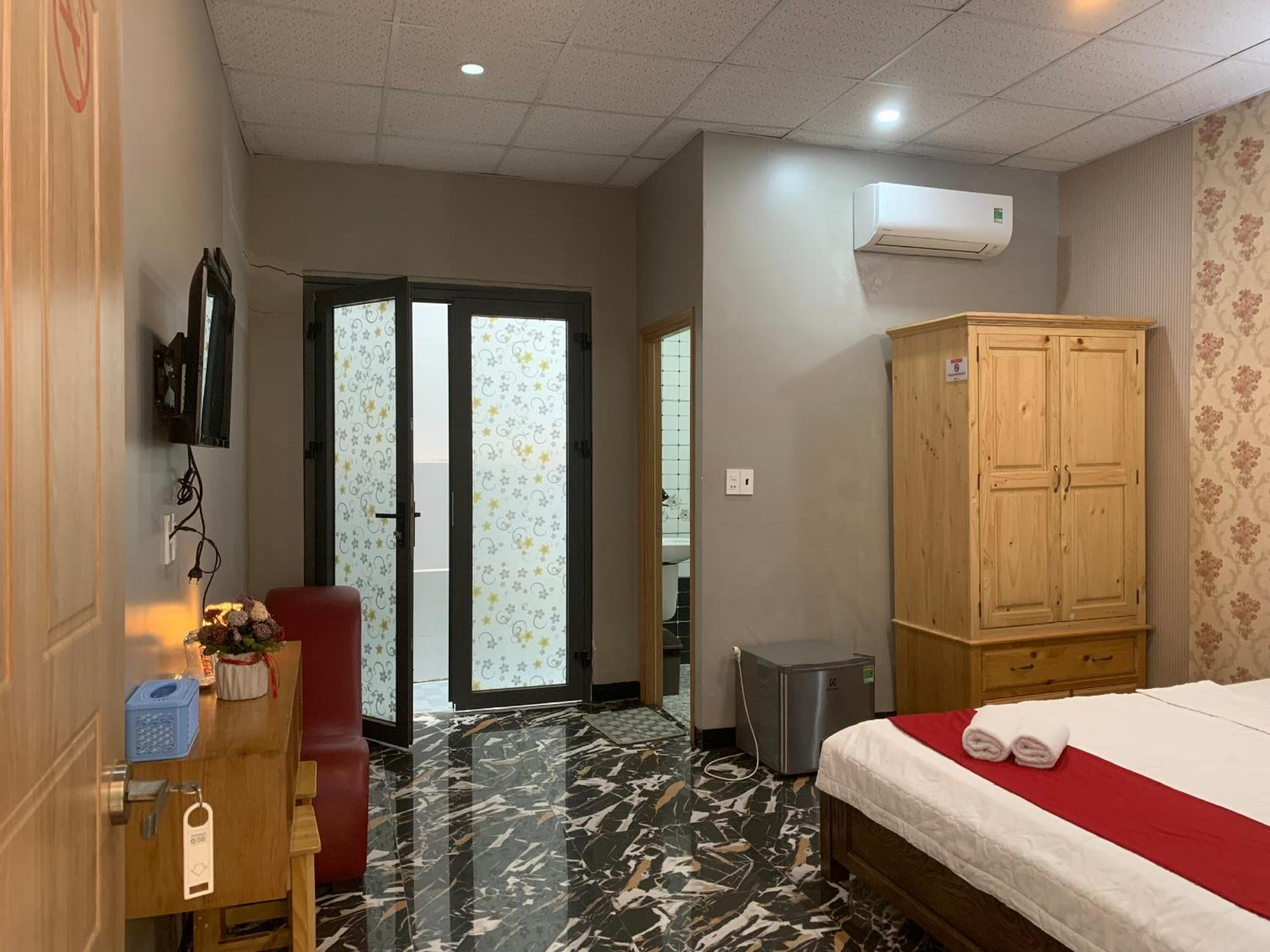 Standard King Room