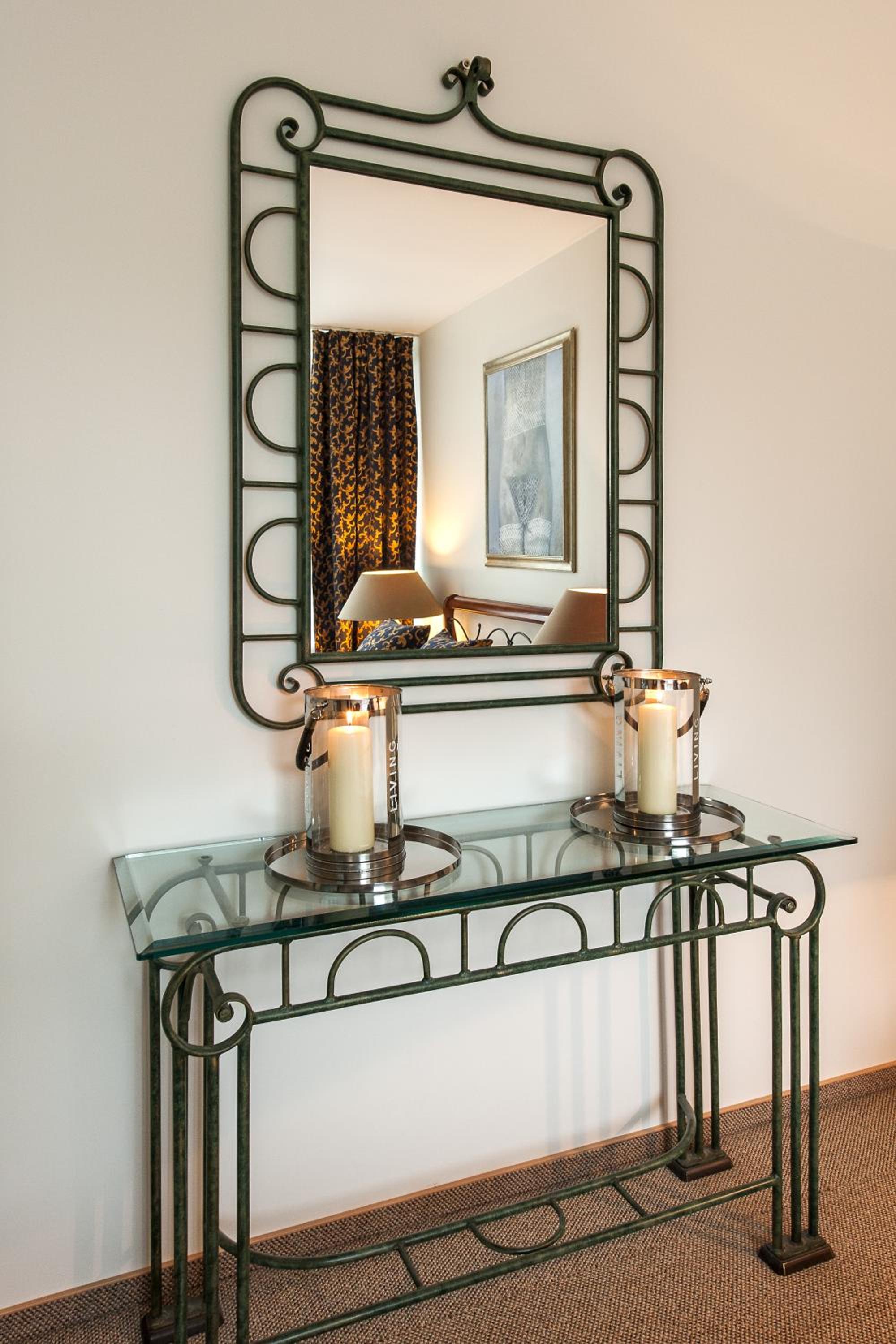  Apartment with Spa Access - Photo 3