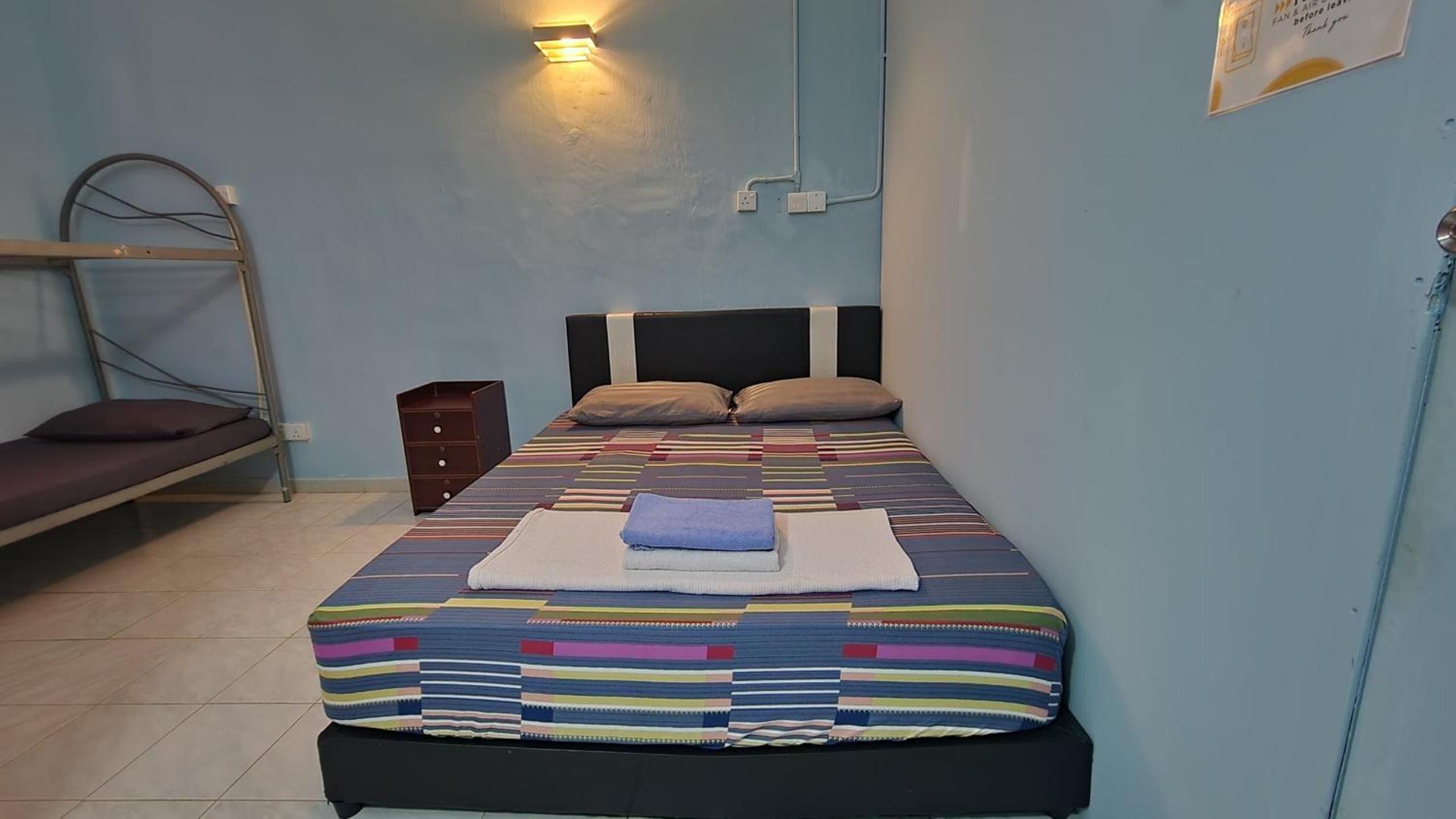 Deluxe Double Room (2 Adults + 1 Child) photo 2