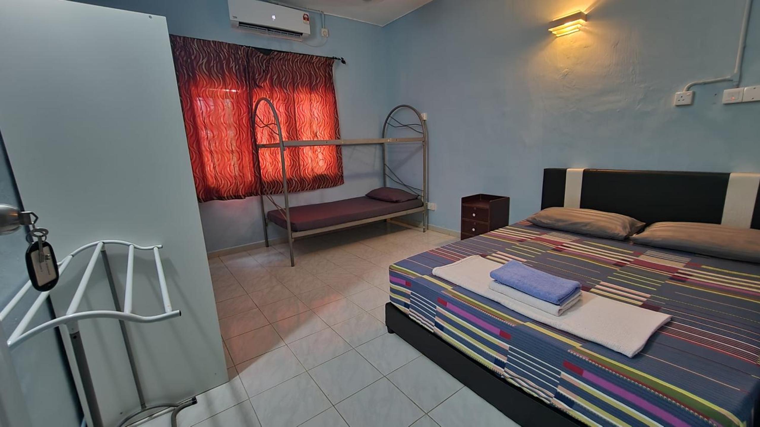 Deluxe Double Room (2 Adults + 1 Child) photo 3