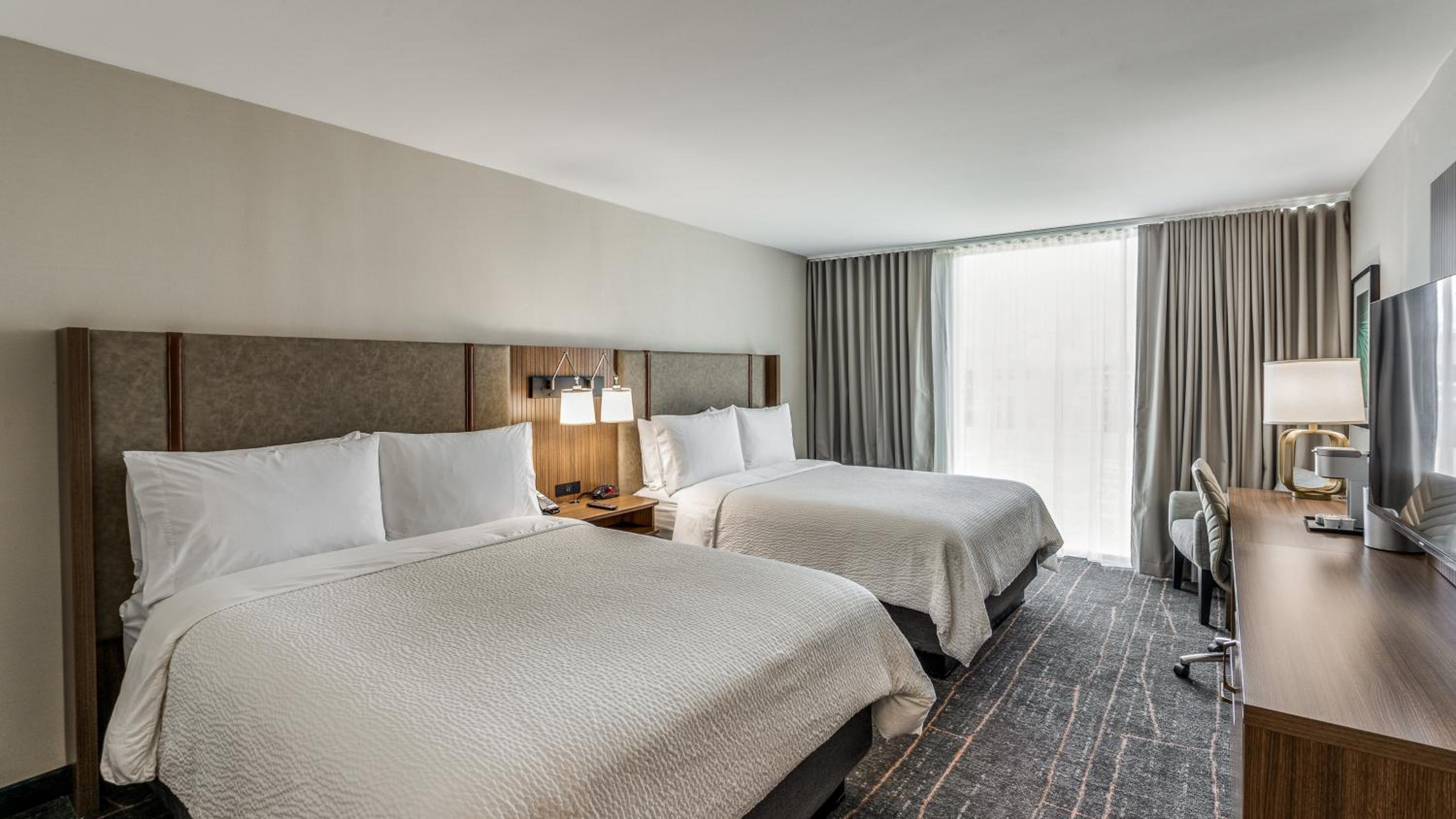 Standard Room with Two Queen Beds - Photo 1