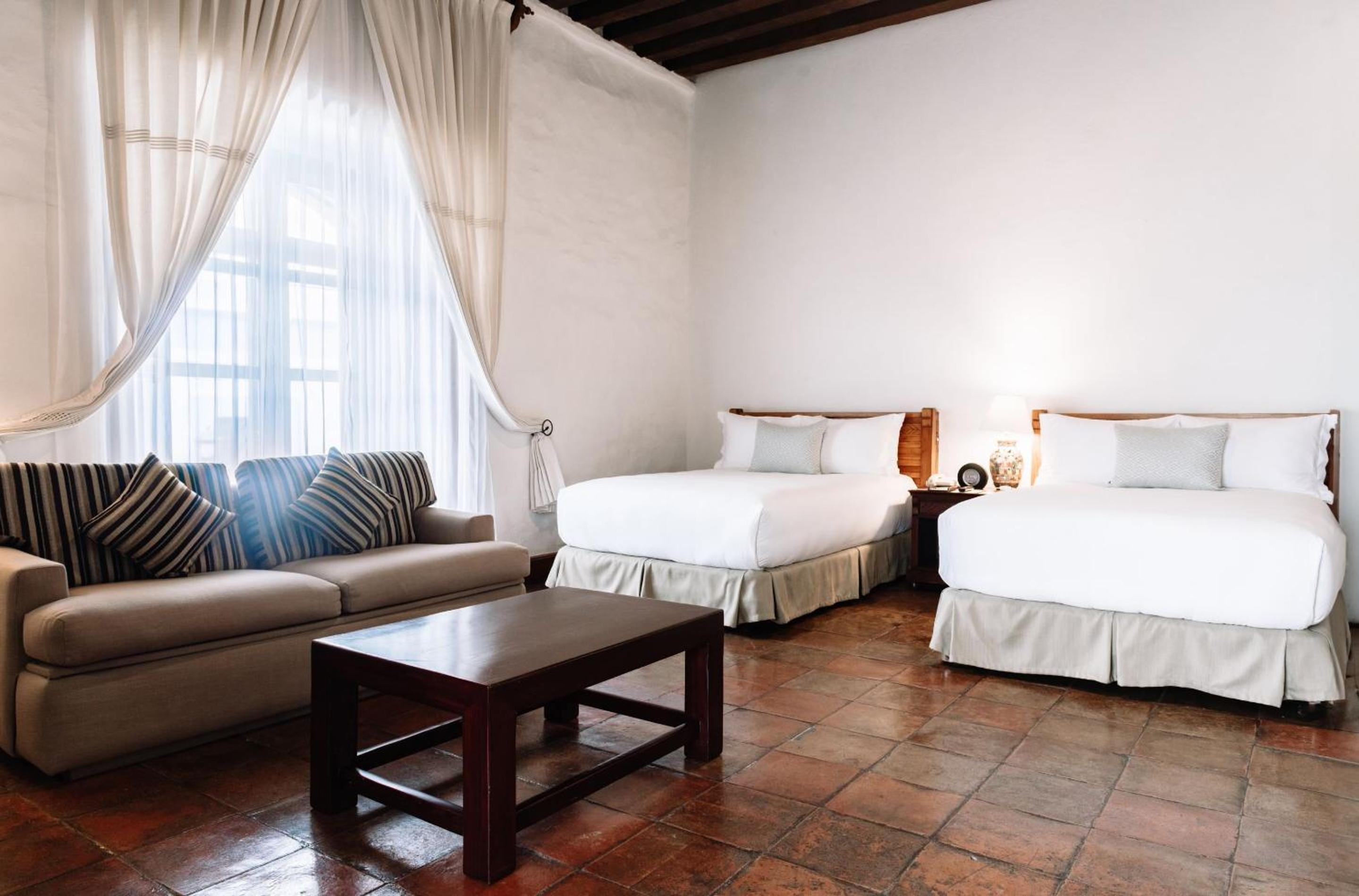 Gran Clase Two Beds - Photo 10