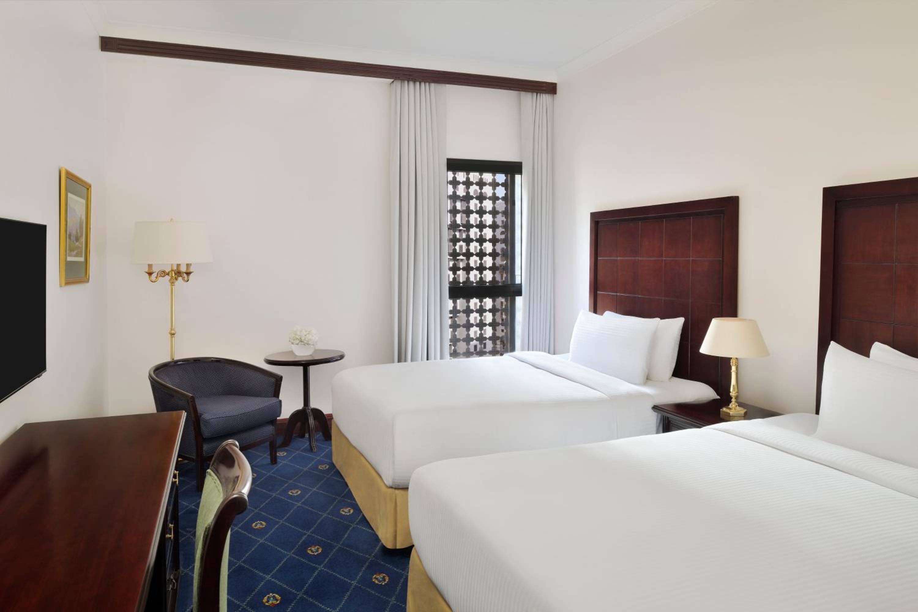 Presidential Suite thumbnail 6