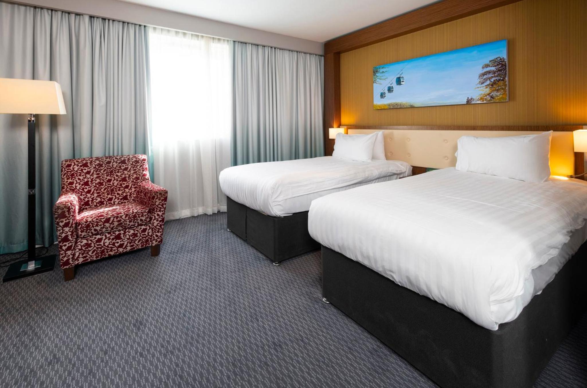 Standard Twin Room - Photo 7