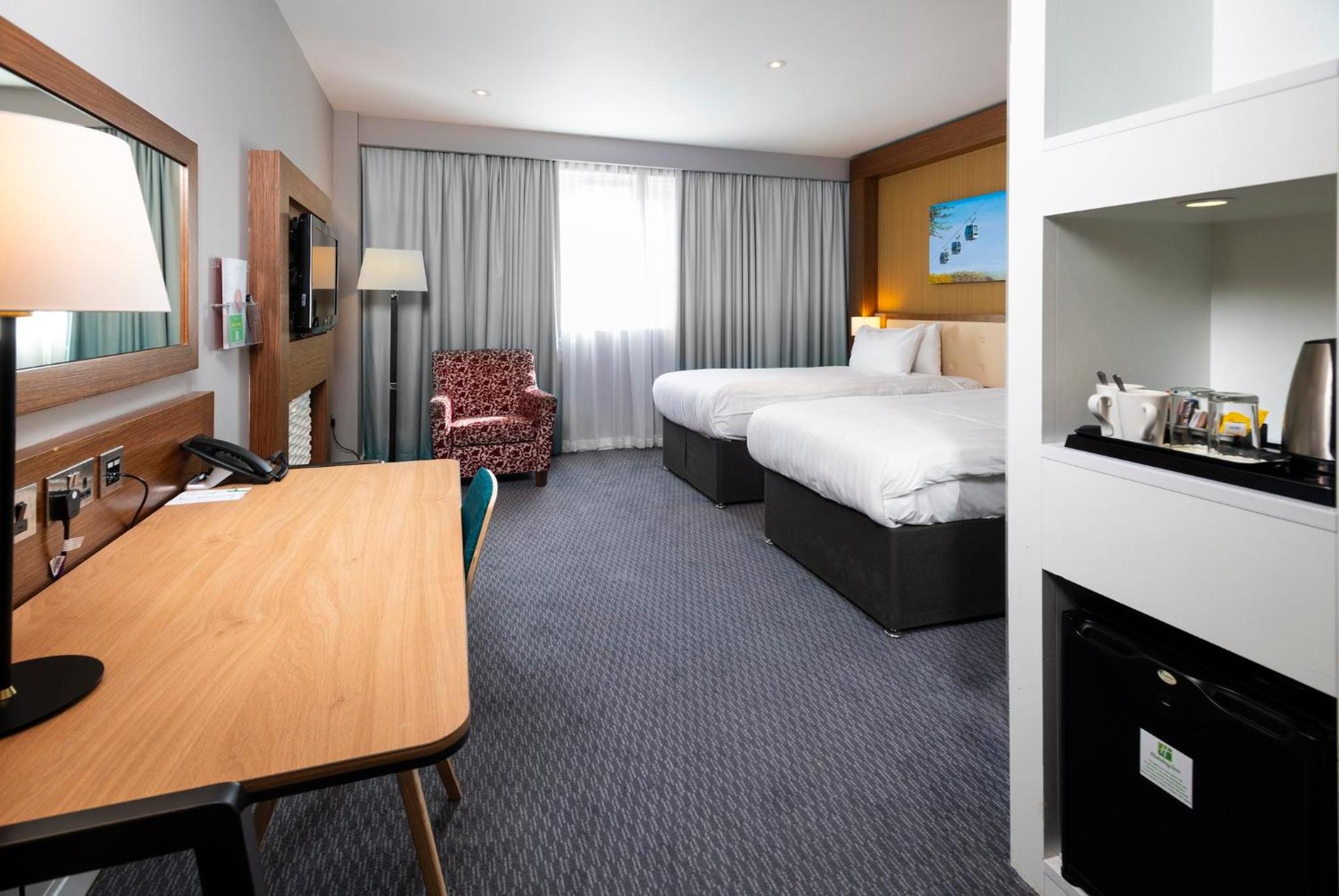 Standard Twin Room - Photo 6