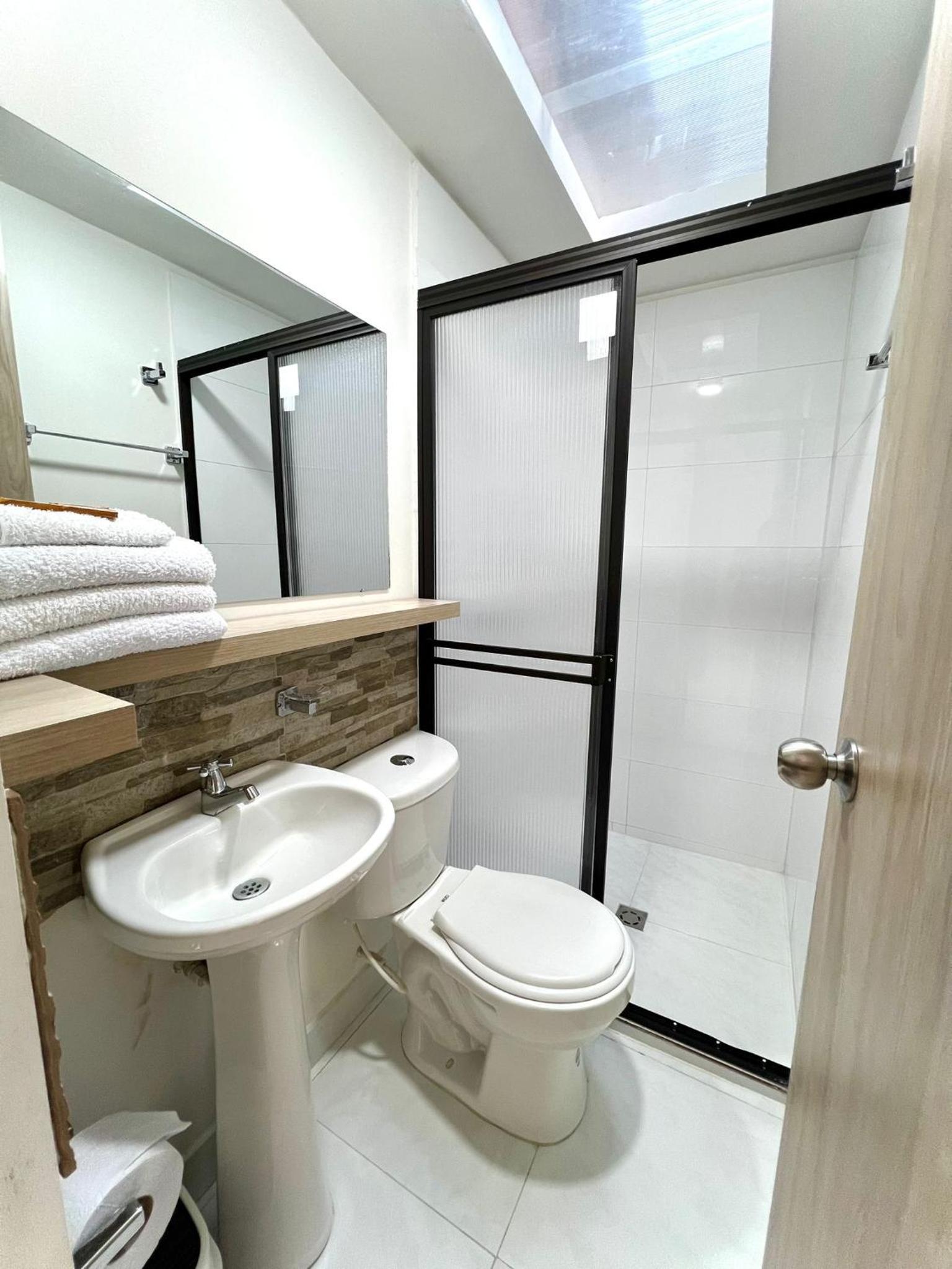 Family Room with Private Bathroom photo 2