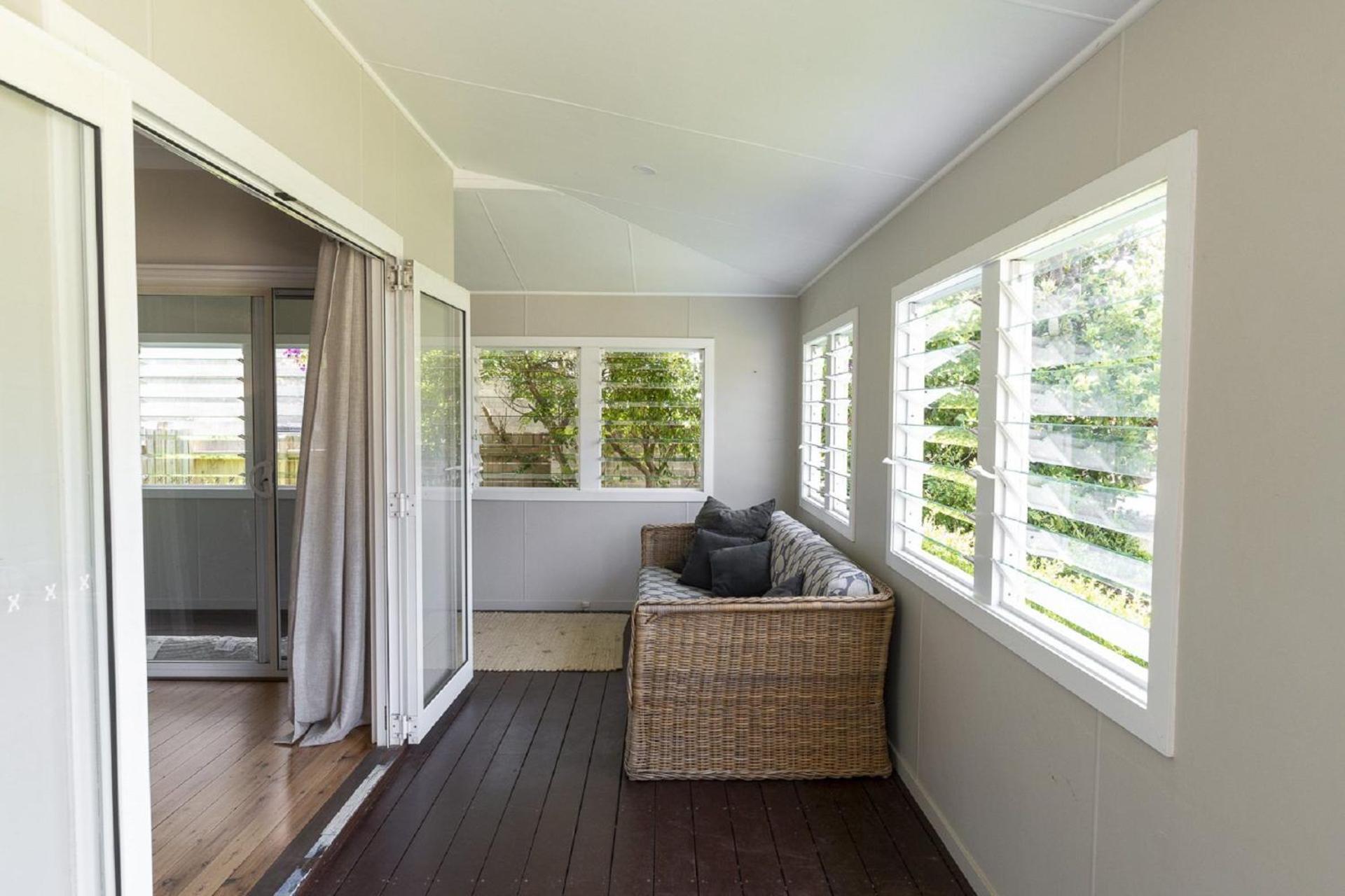 Three-Bedroom House photo 3