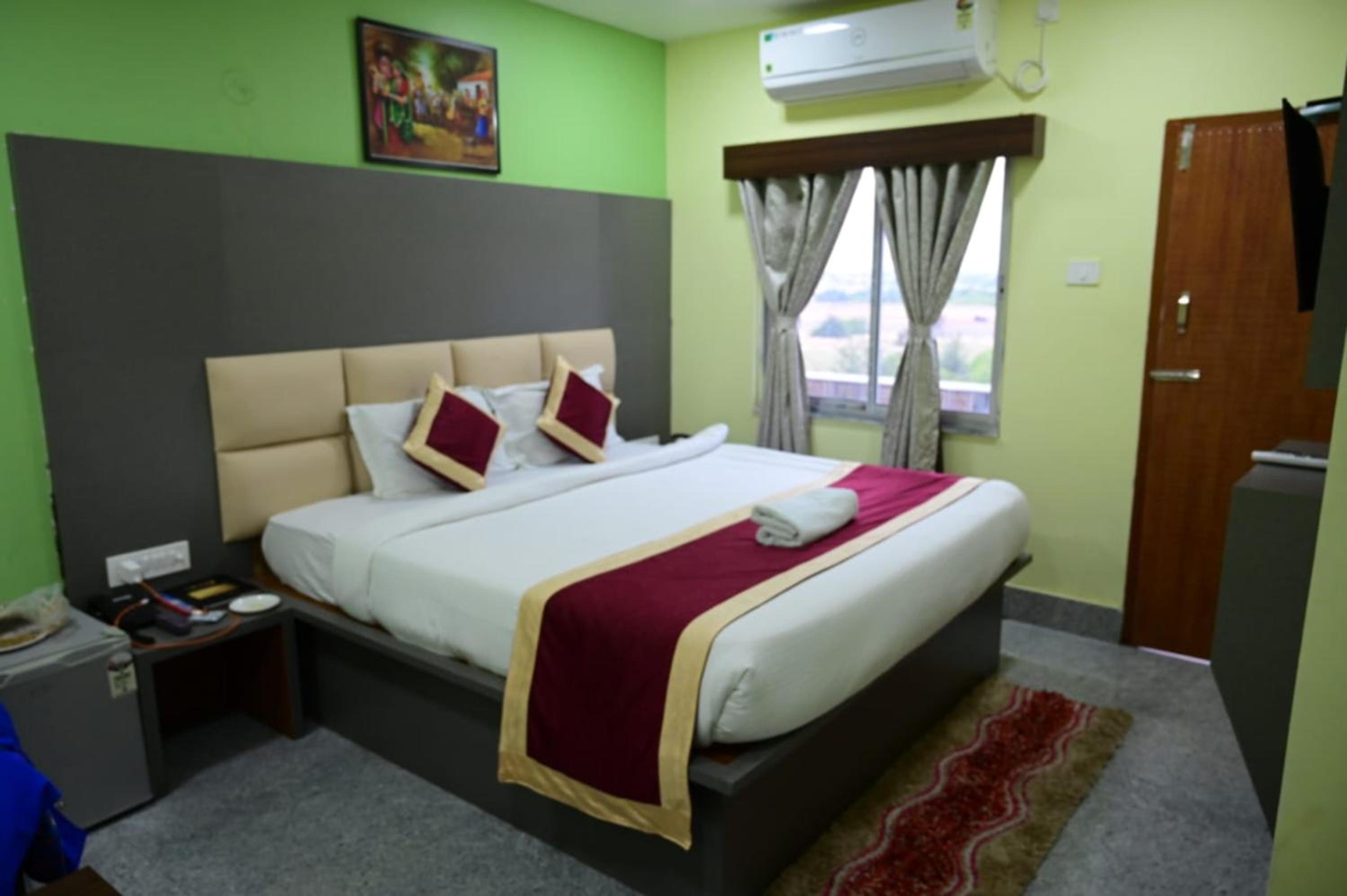 Deluxe Double Room With Balcony