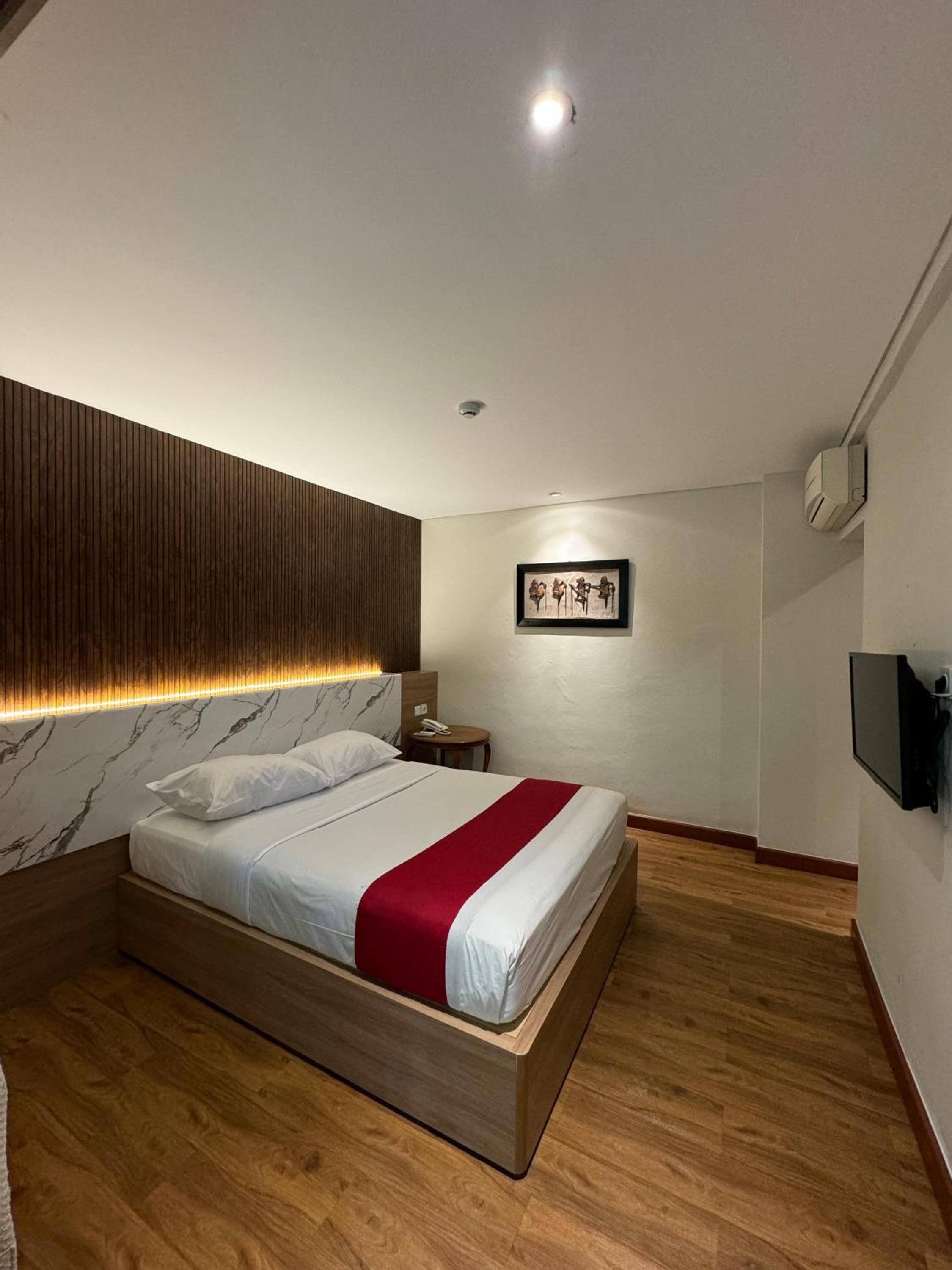 Executive Double Room Only - Photo 2