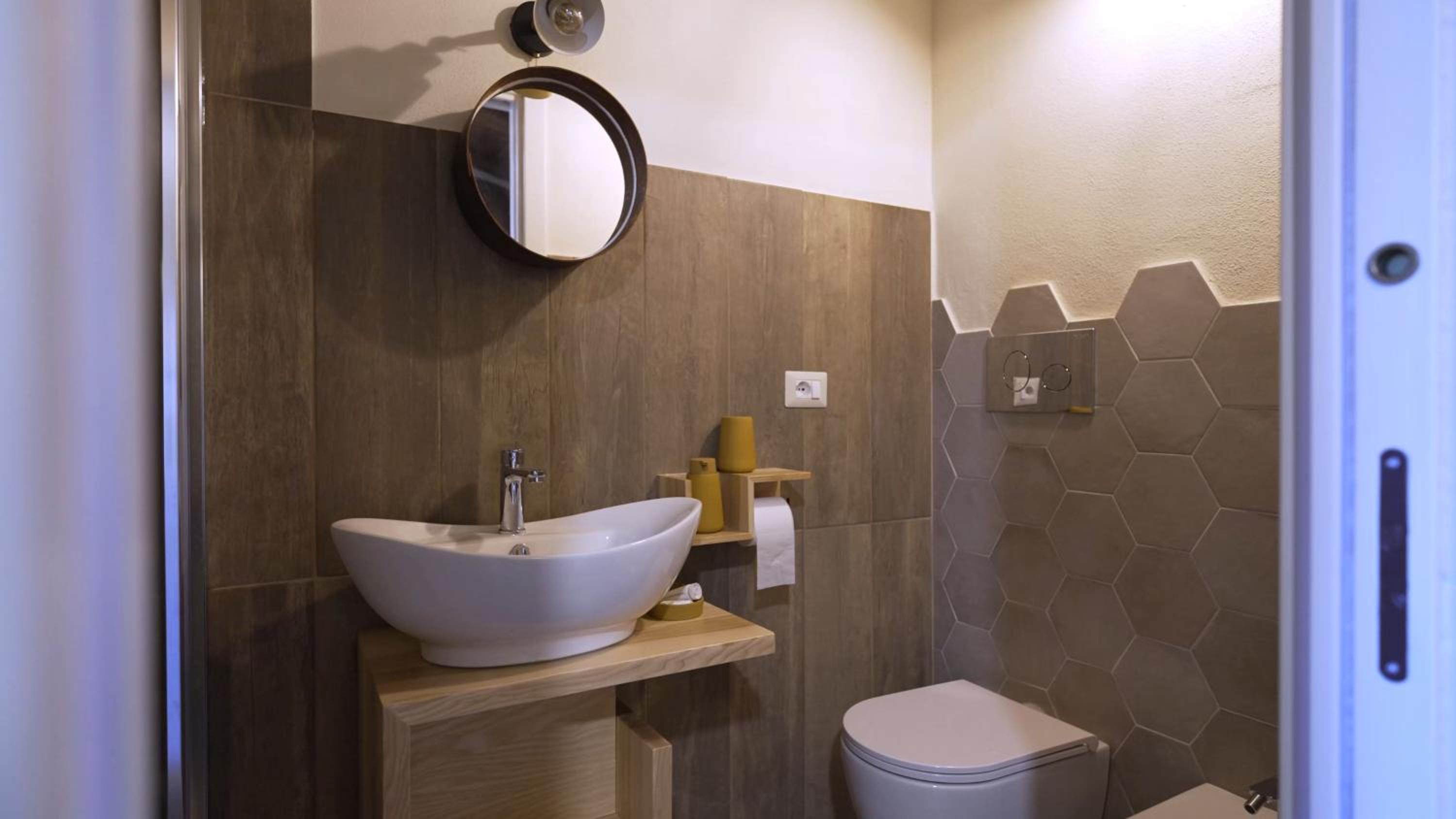 Double or Twin Room with Bathroom photo 3