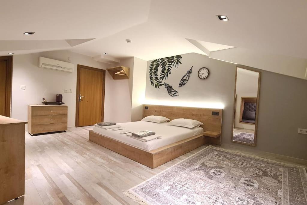 Triple Room with Private Bathroom photo 1