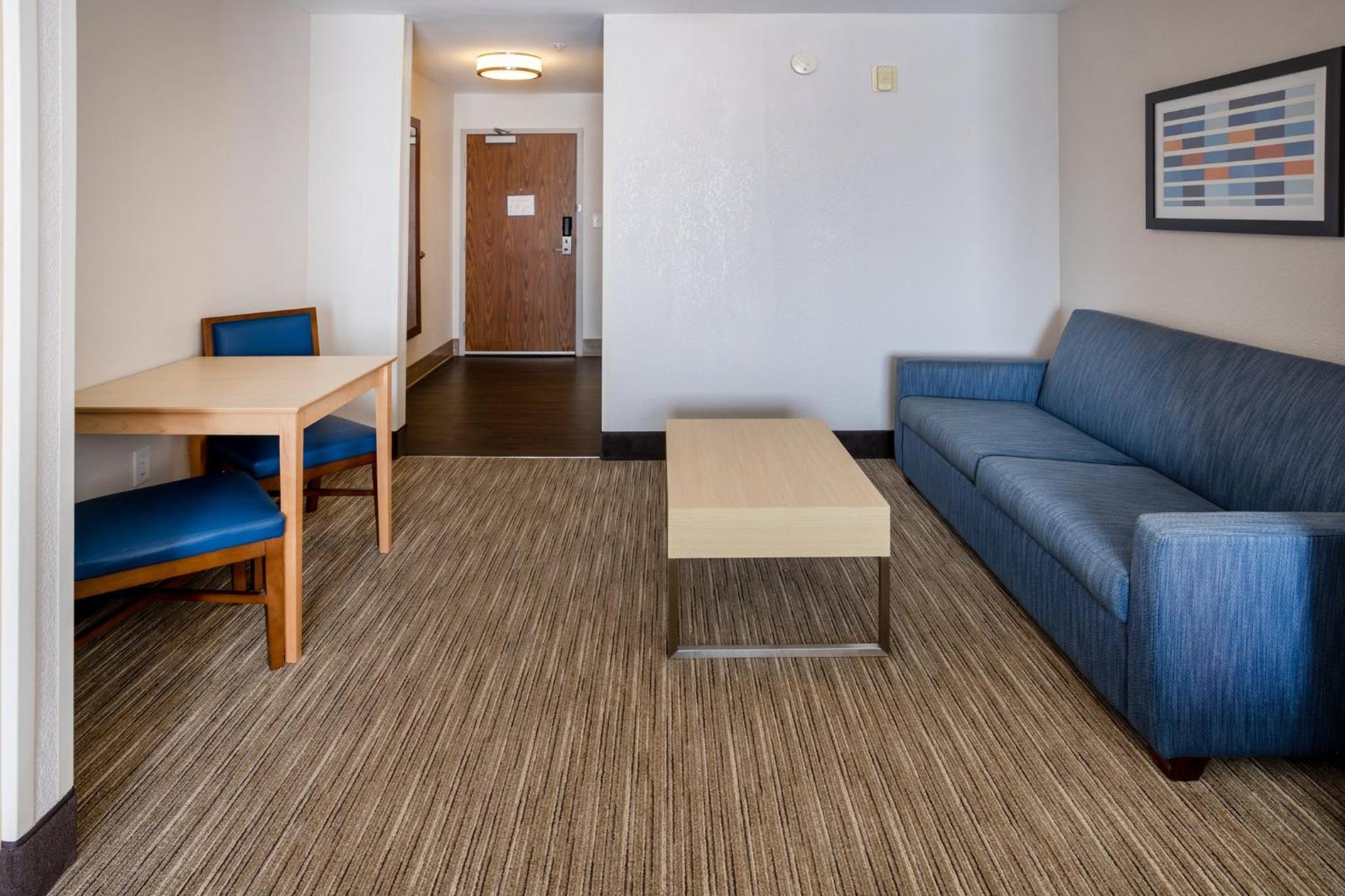 King Suite - Photo 2