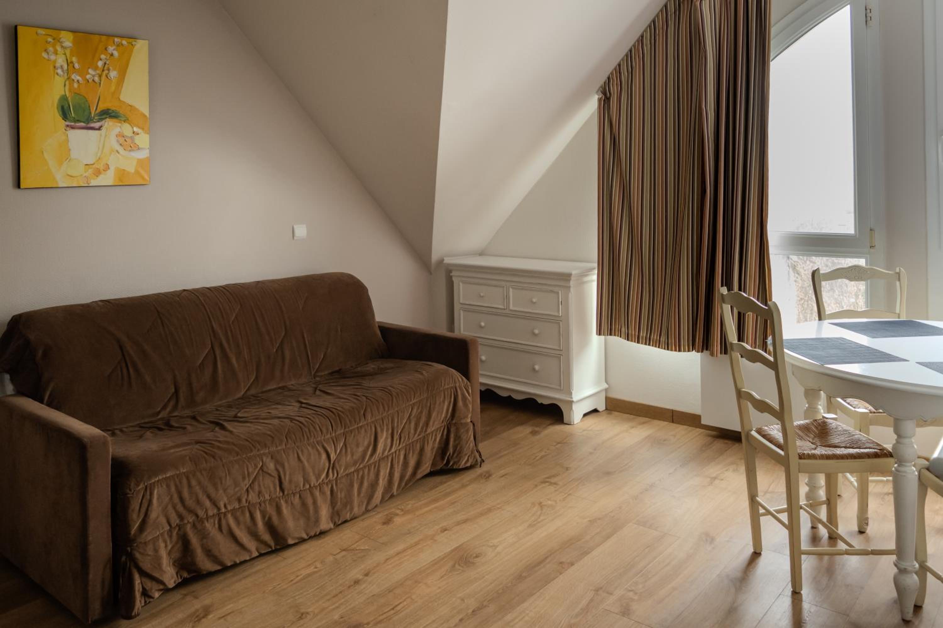 Apartment - Photo 3