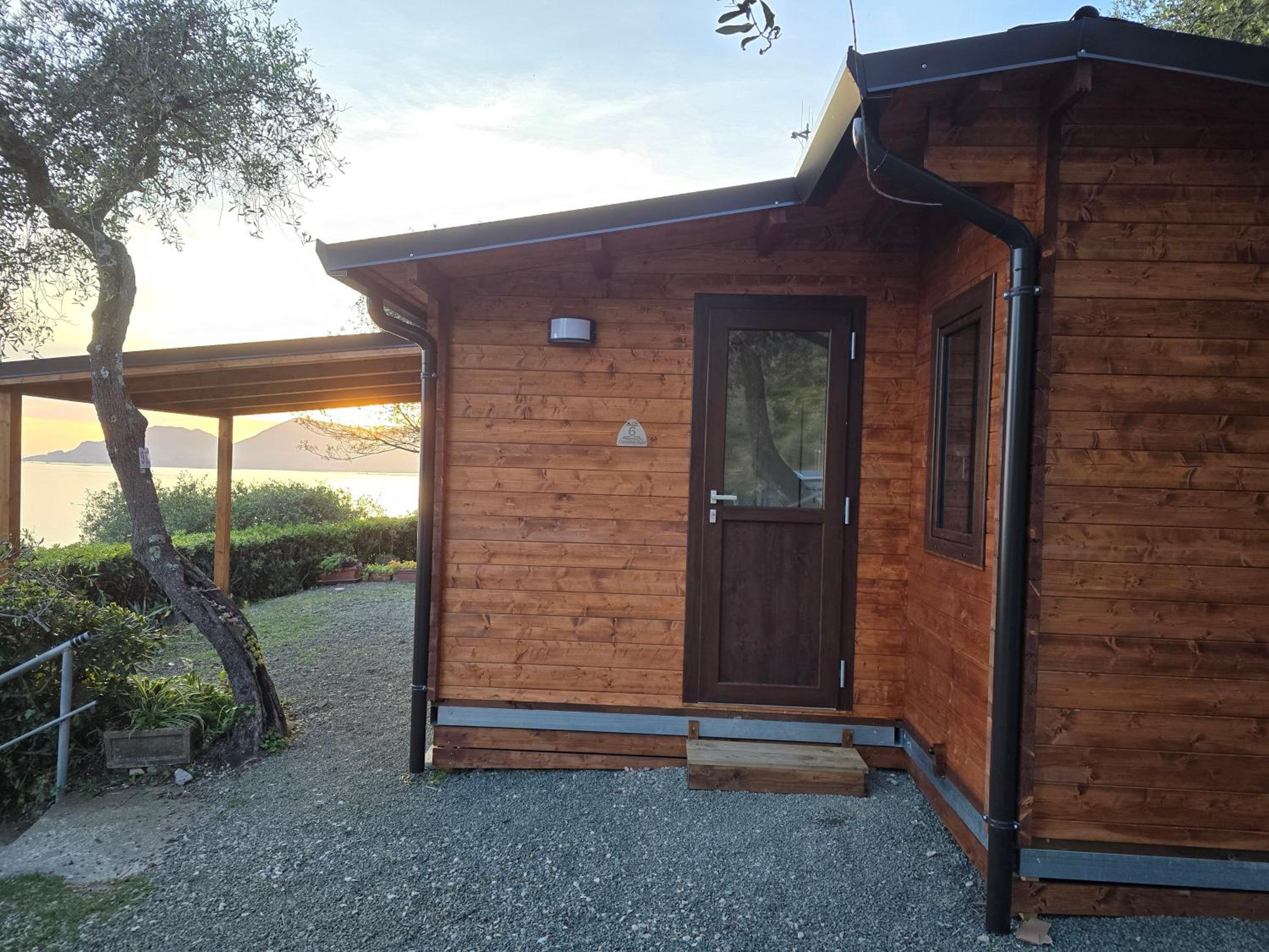 Quadruple Room with Sea View - Photo 17
