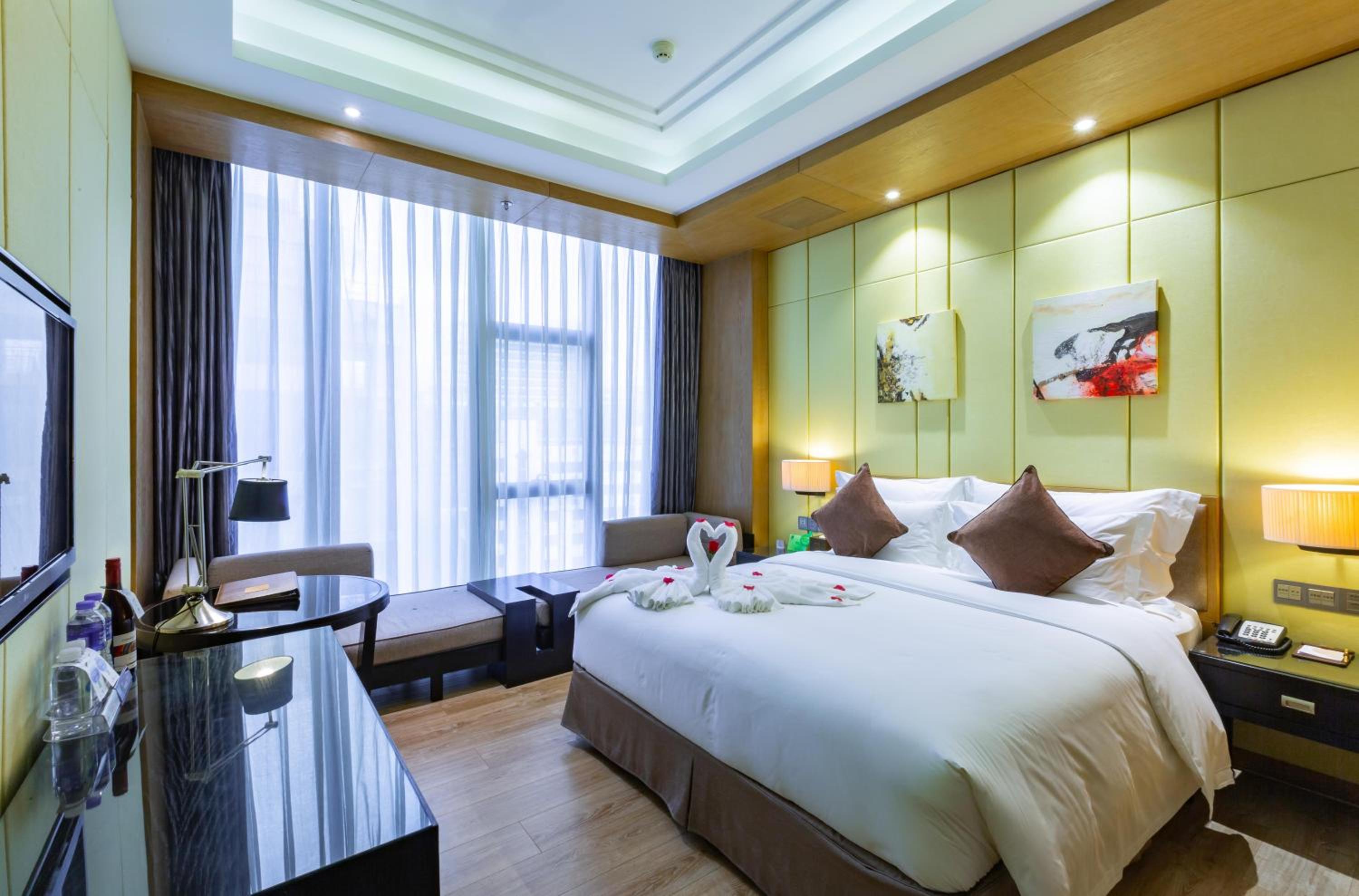Superior Queen Room