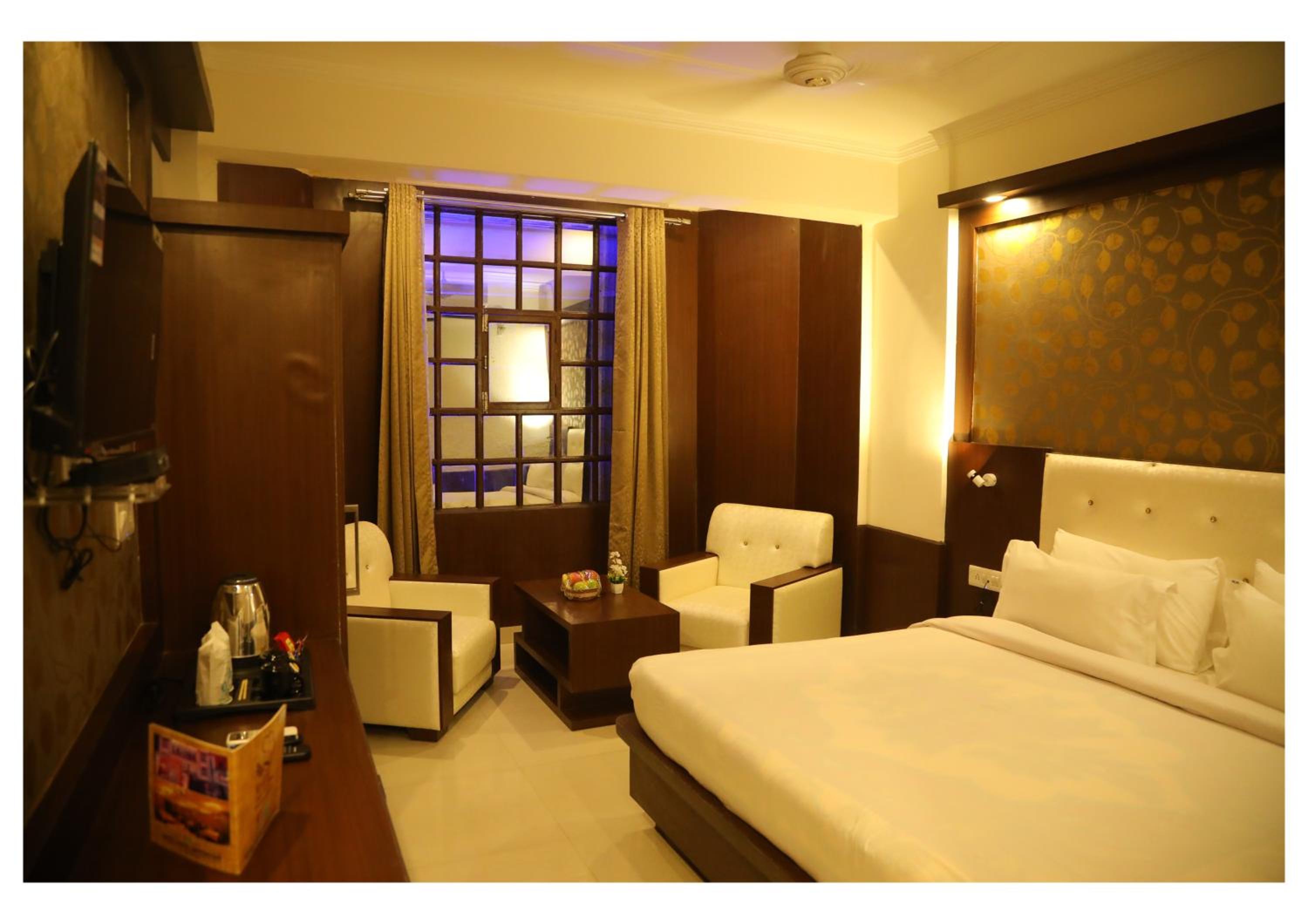 Deluxe Room - Photo 4