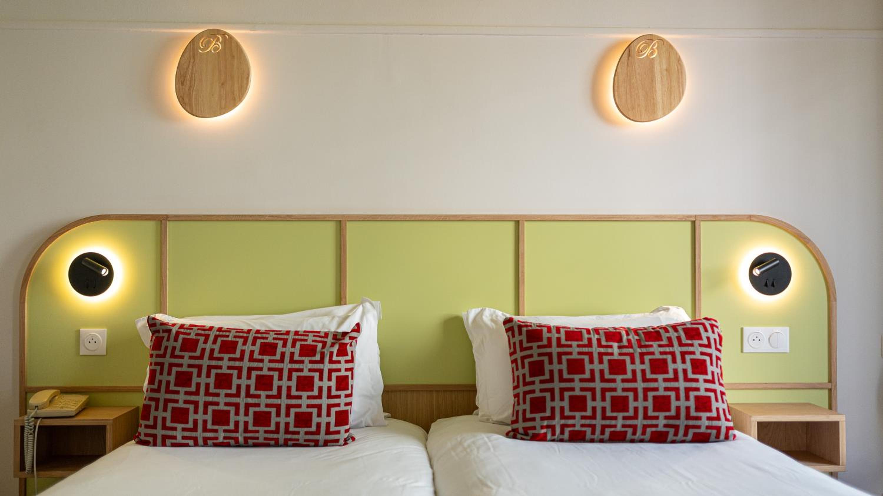 Superior Double or Twin Room, stairs only - Photo 19