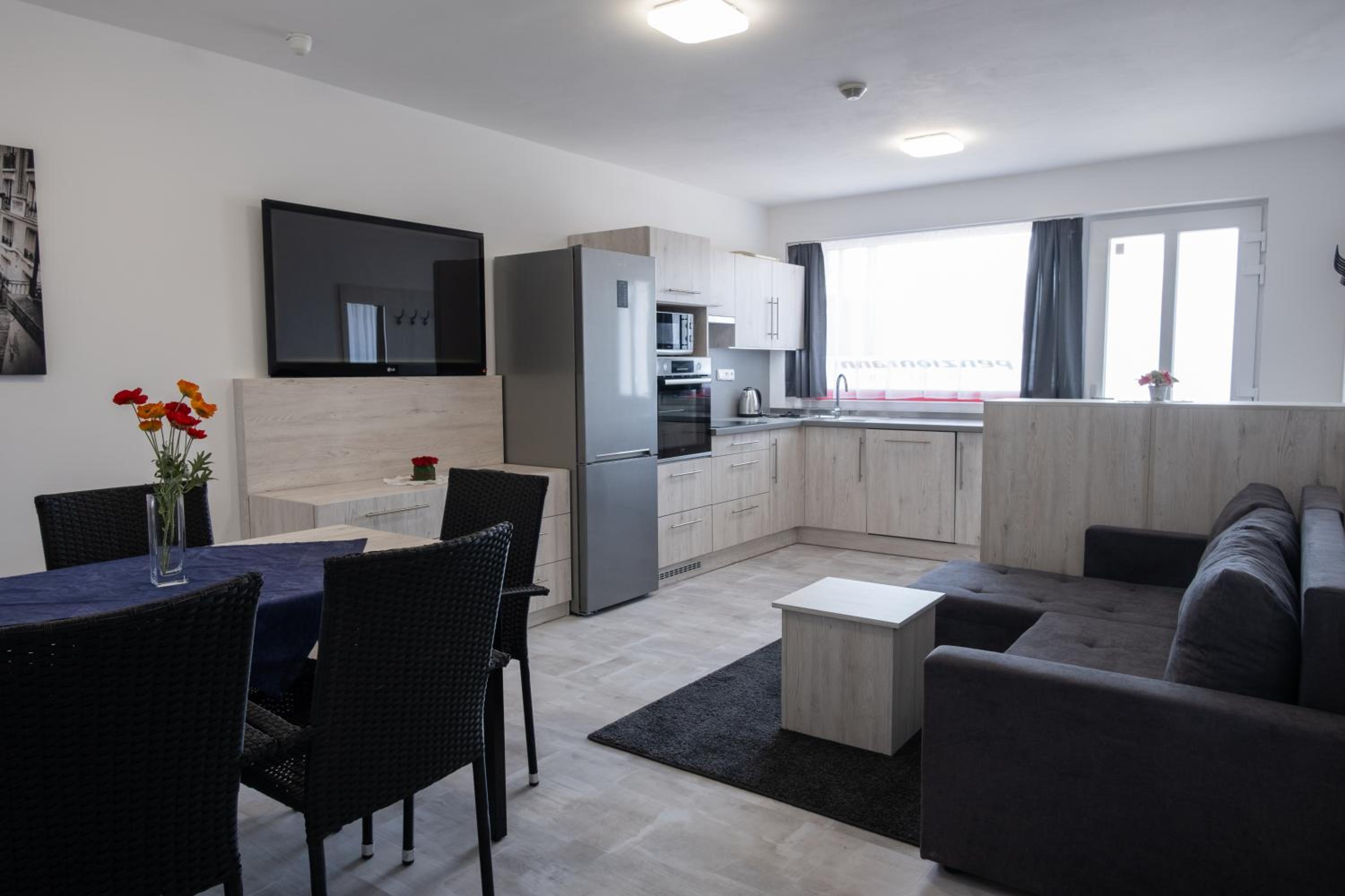 Two-Bedroom Apartment - Photo 9