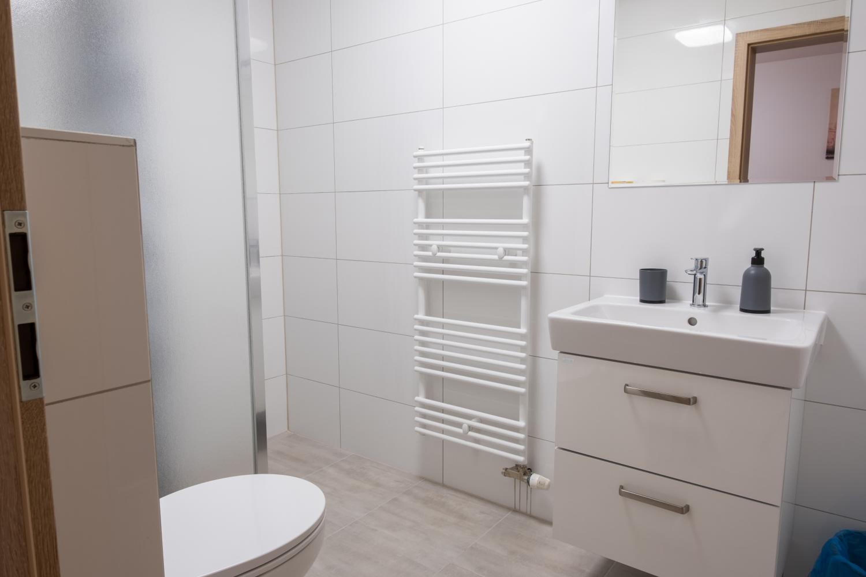 Two-Bedroom Apartment - Photo 3