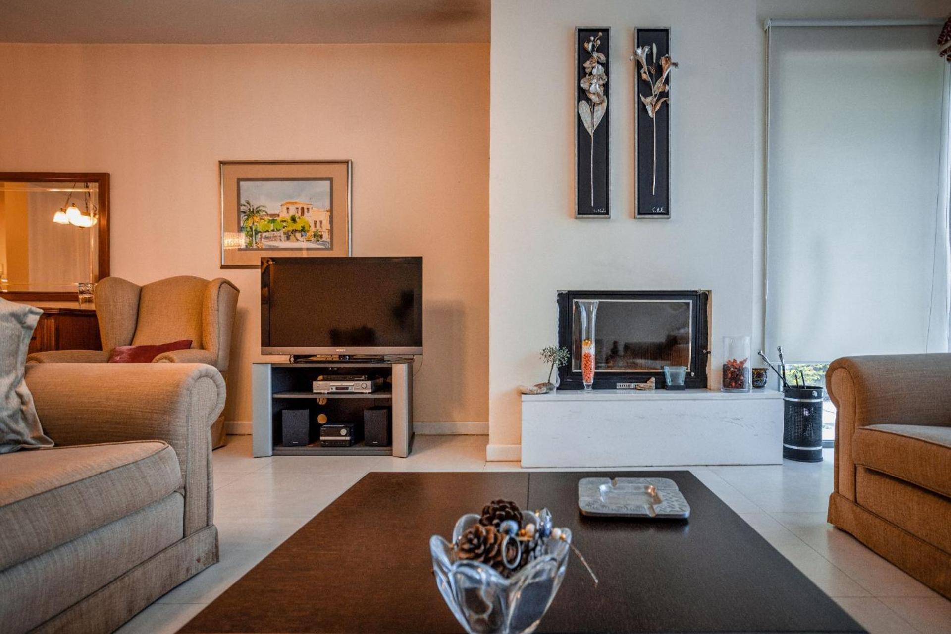 Villa photo 1