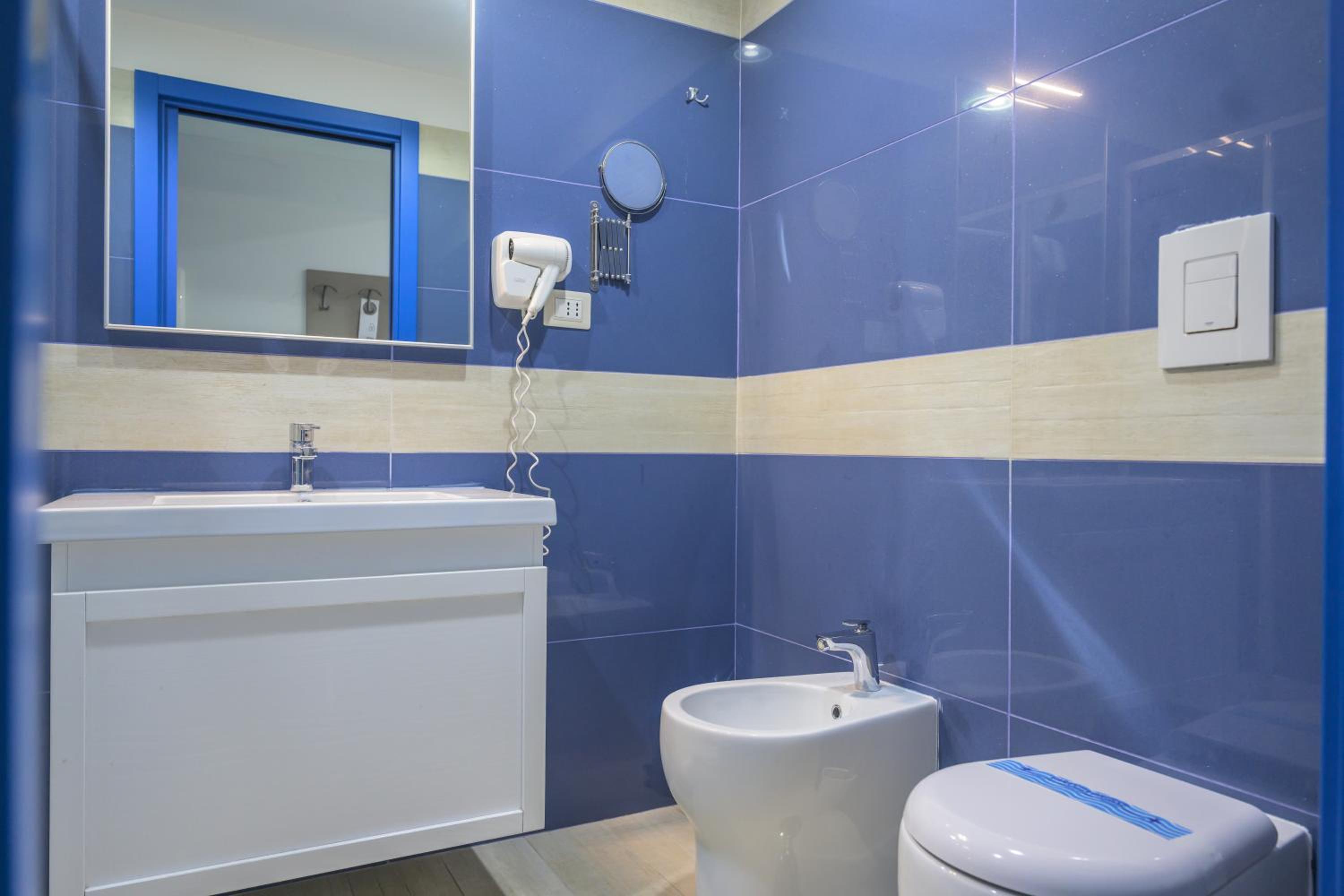 Double or Twin Room with Sea View photo 2