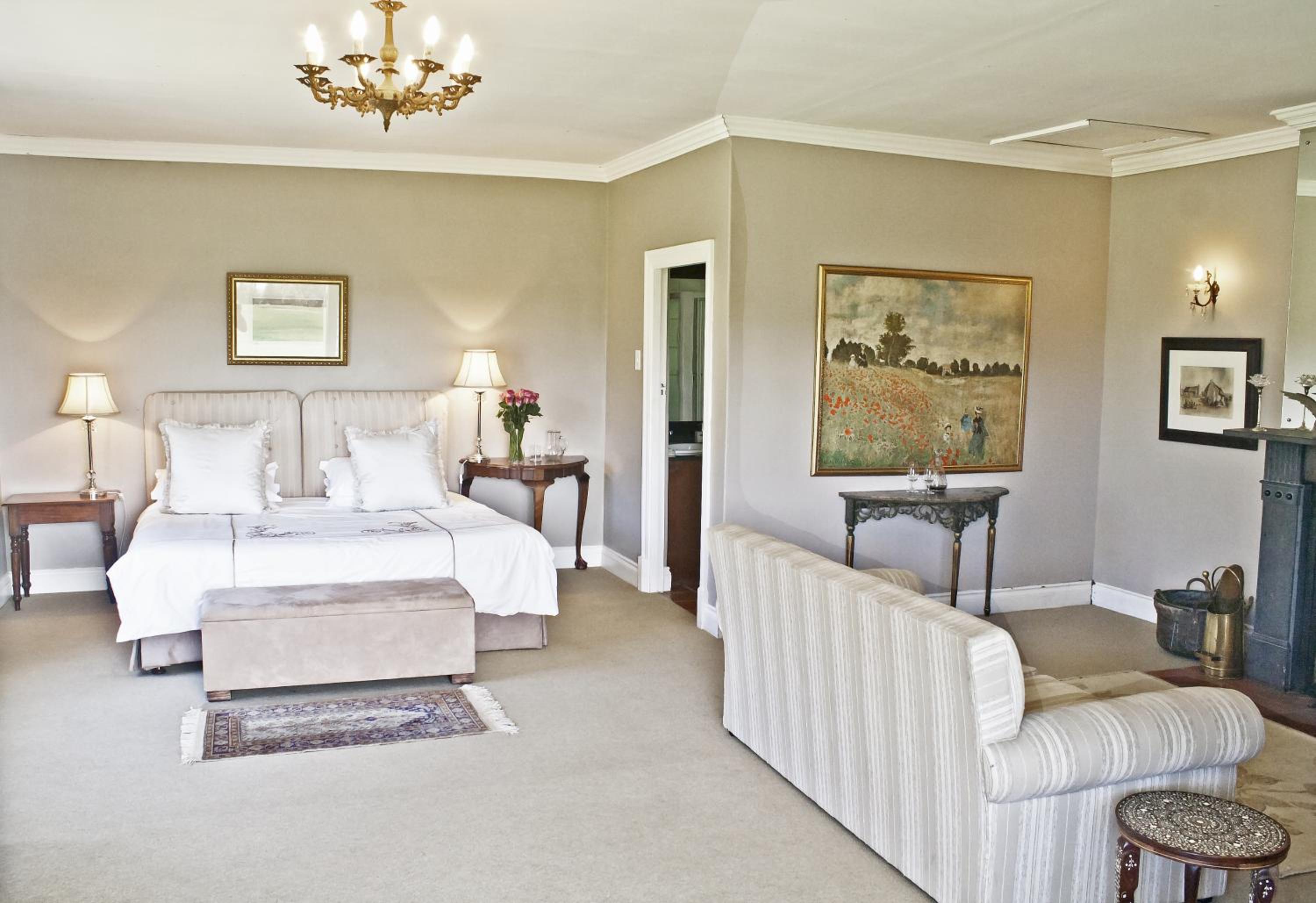 Cottage With Garden View - Cream Room photo 2
