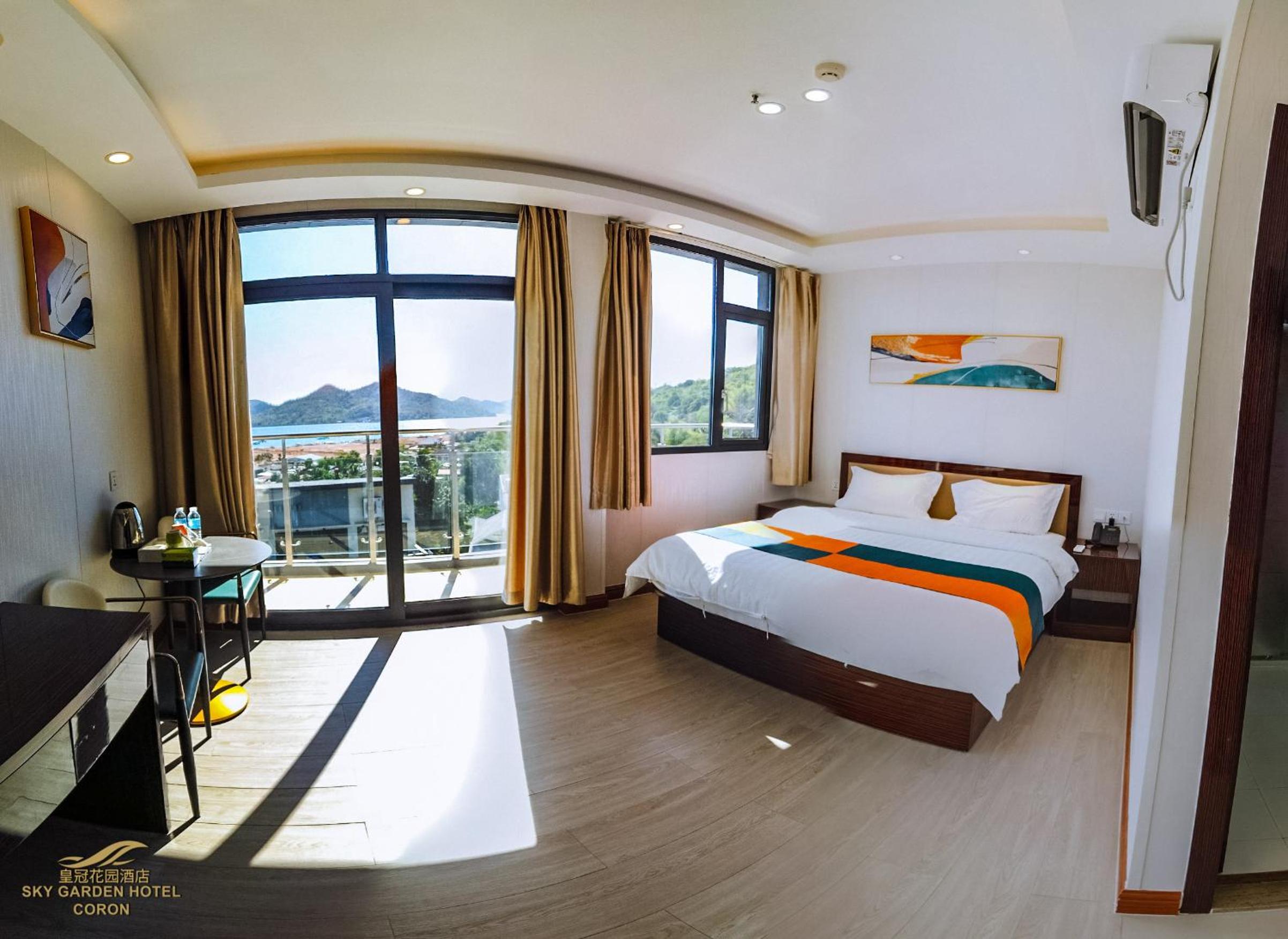 Deluxe Double Room with Balcony - Photo 30
