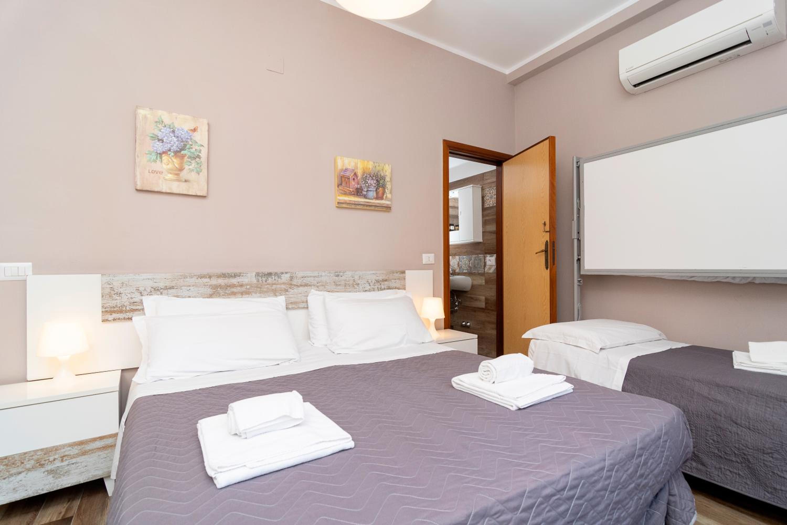 Triple Room - Photo 5