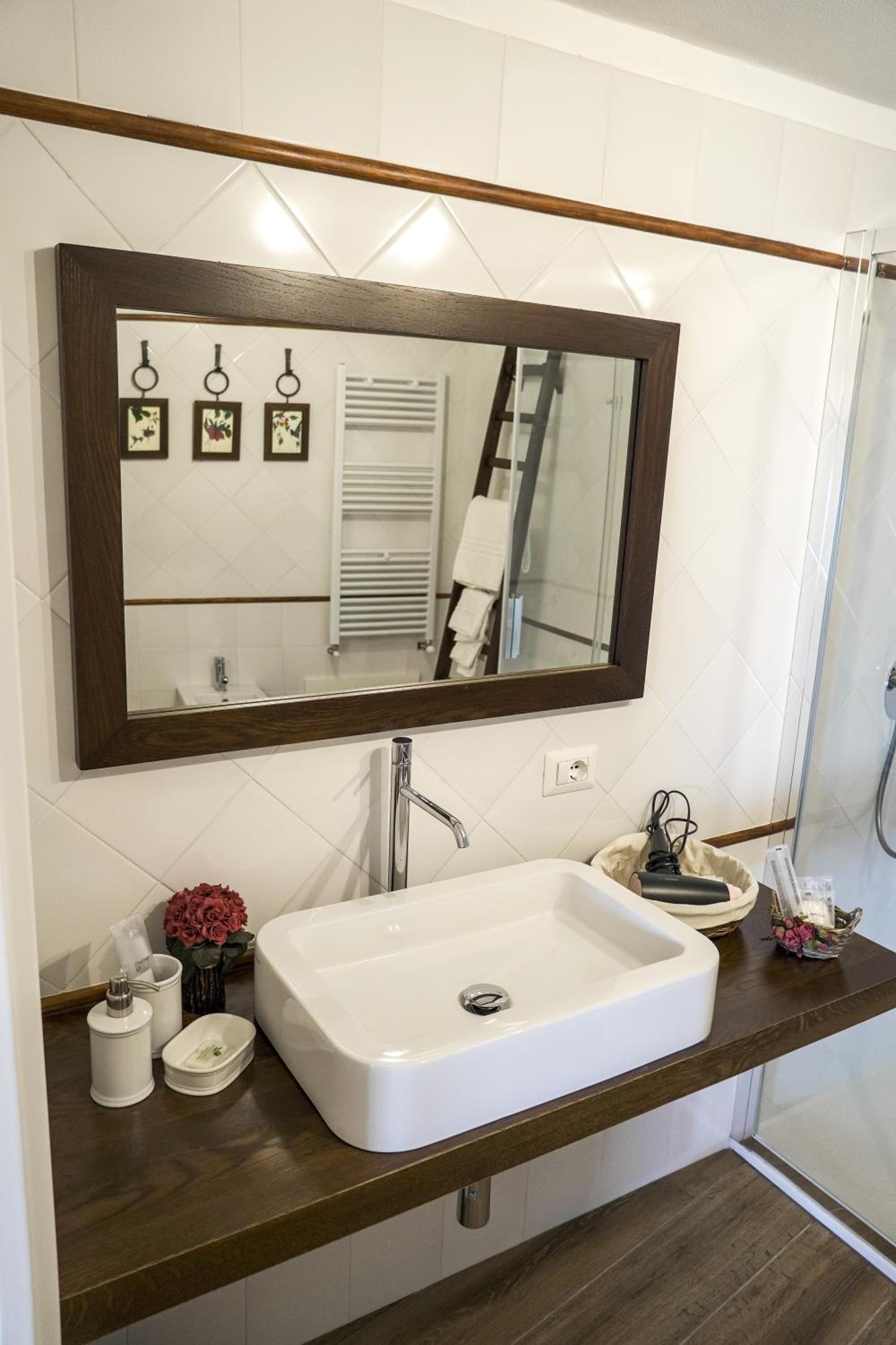 Double or Twin Room with Extra Bed photo 3