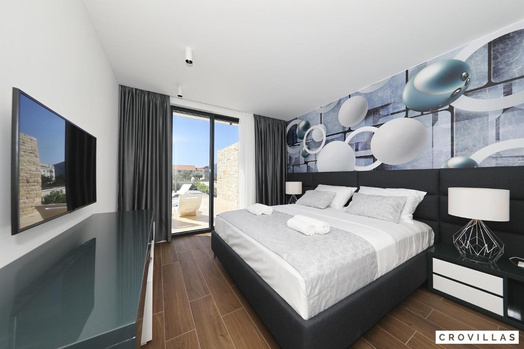 Three-Bedroom Villa photo 1