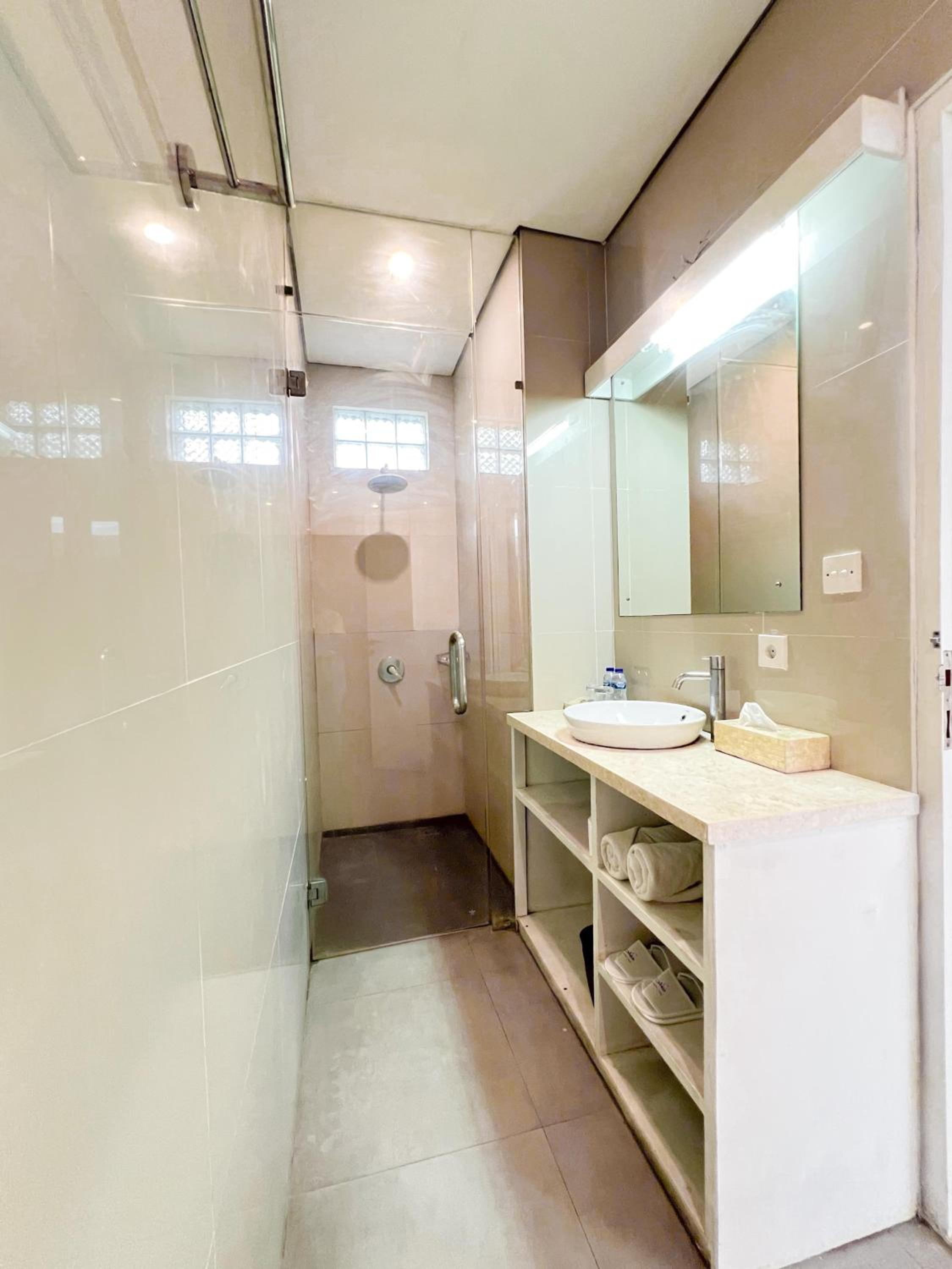 One-Bedroom Suite - Photo 14
