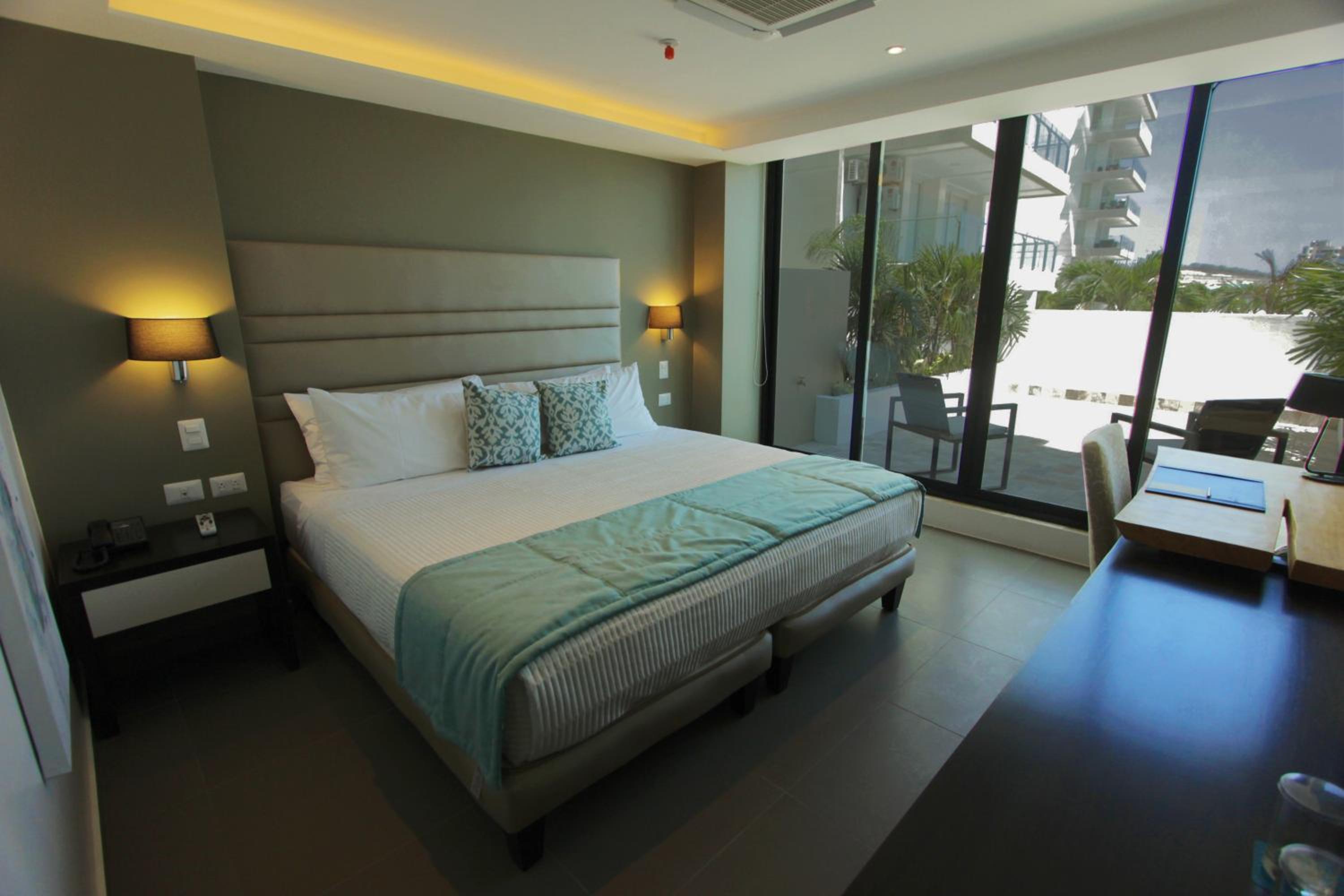 Double Room with Balcony photo 2