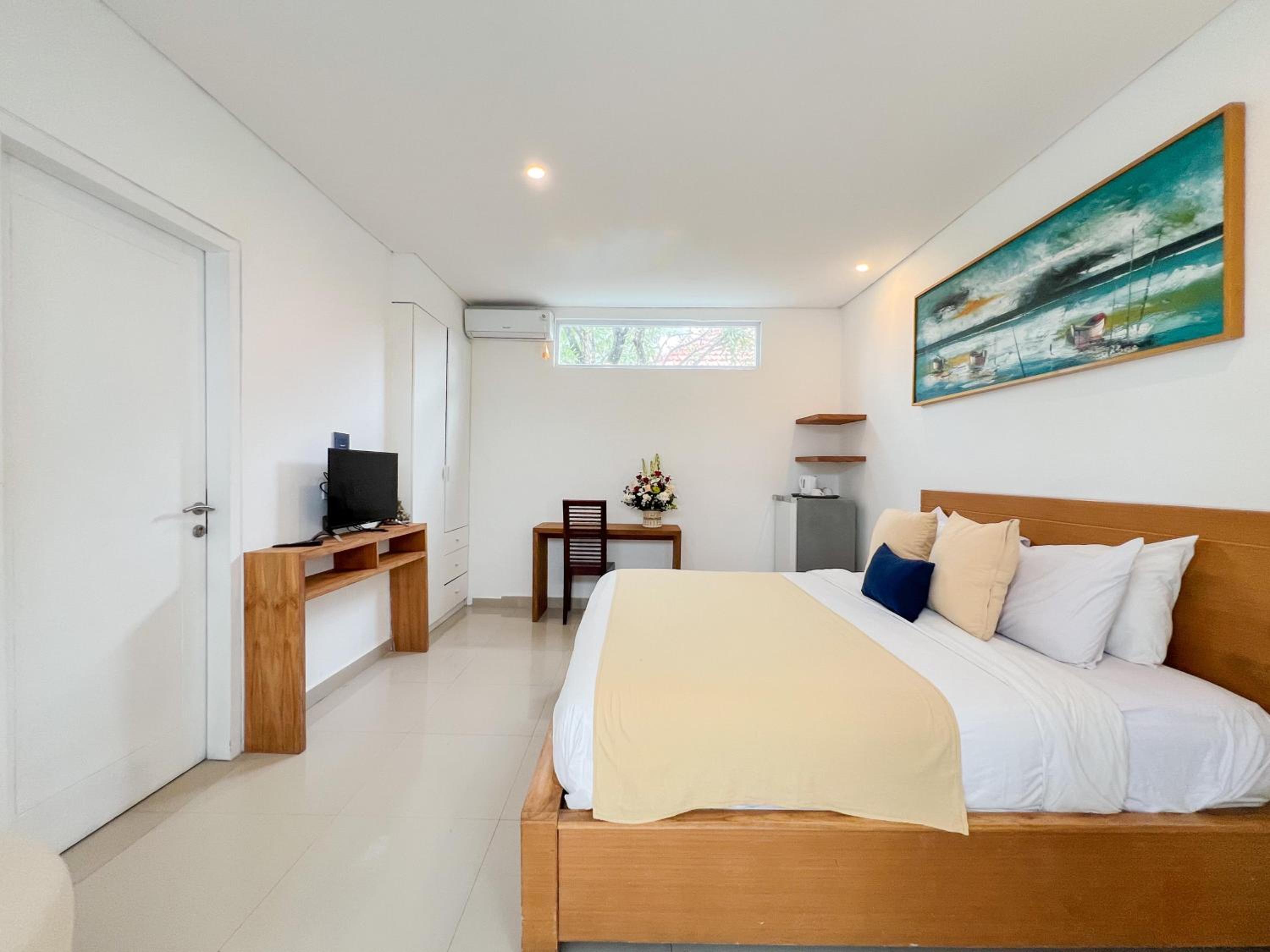 One-Bedroom Suite - Photo 8