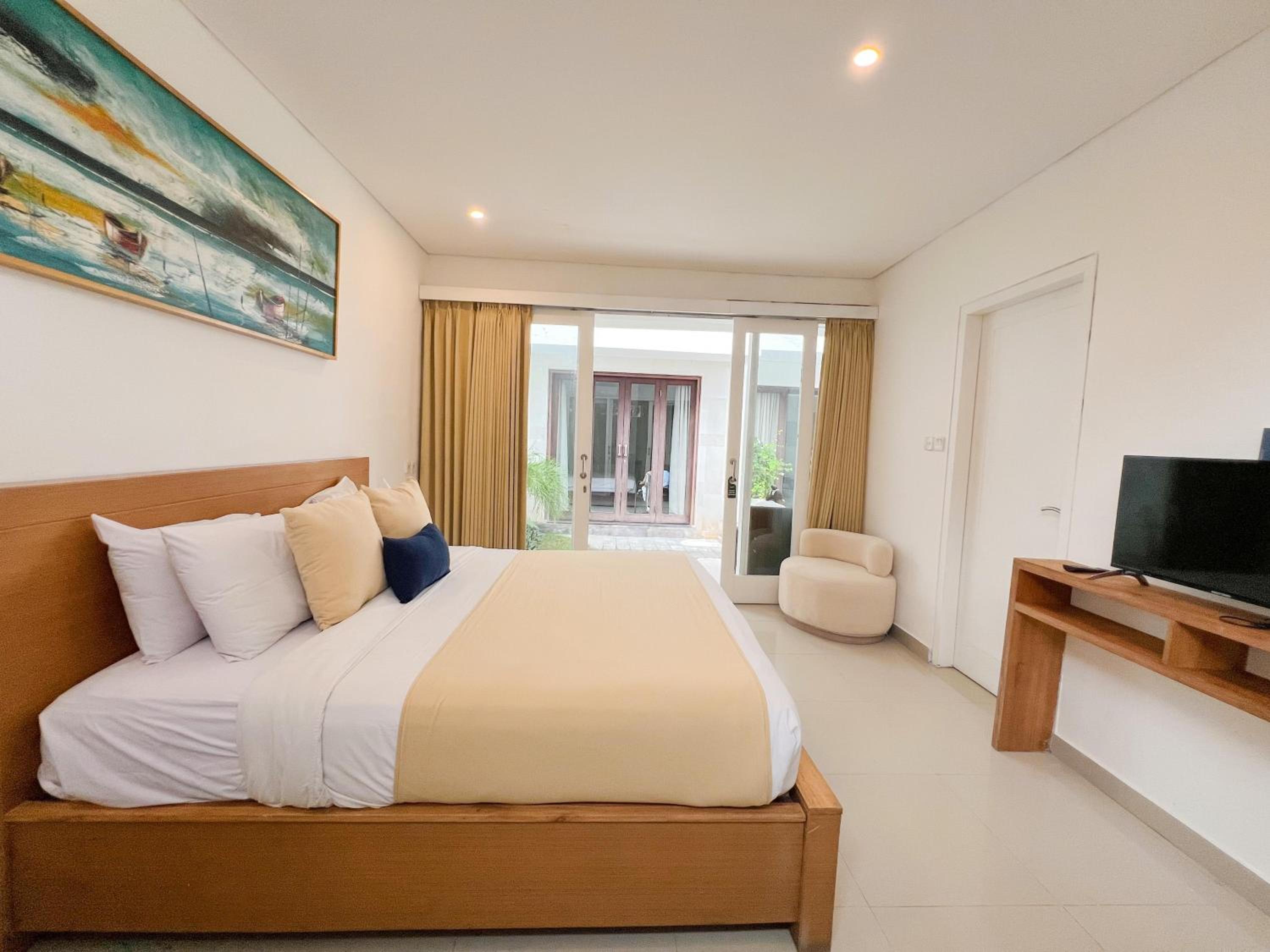 One-Bedroom Suite - Photo 7