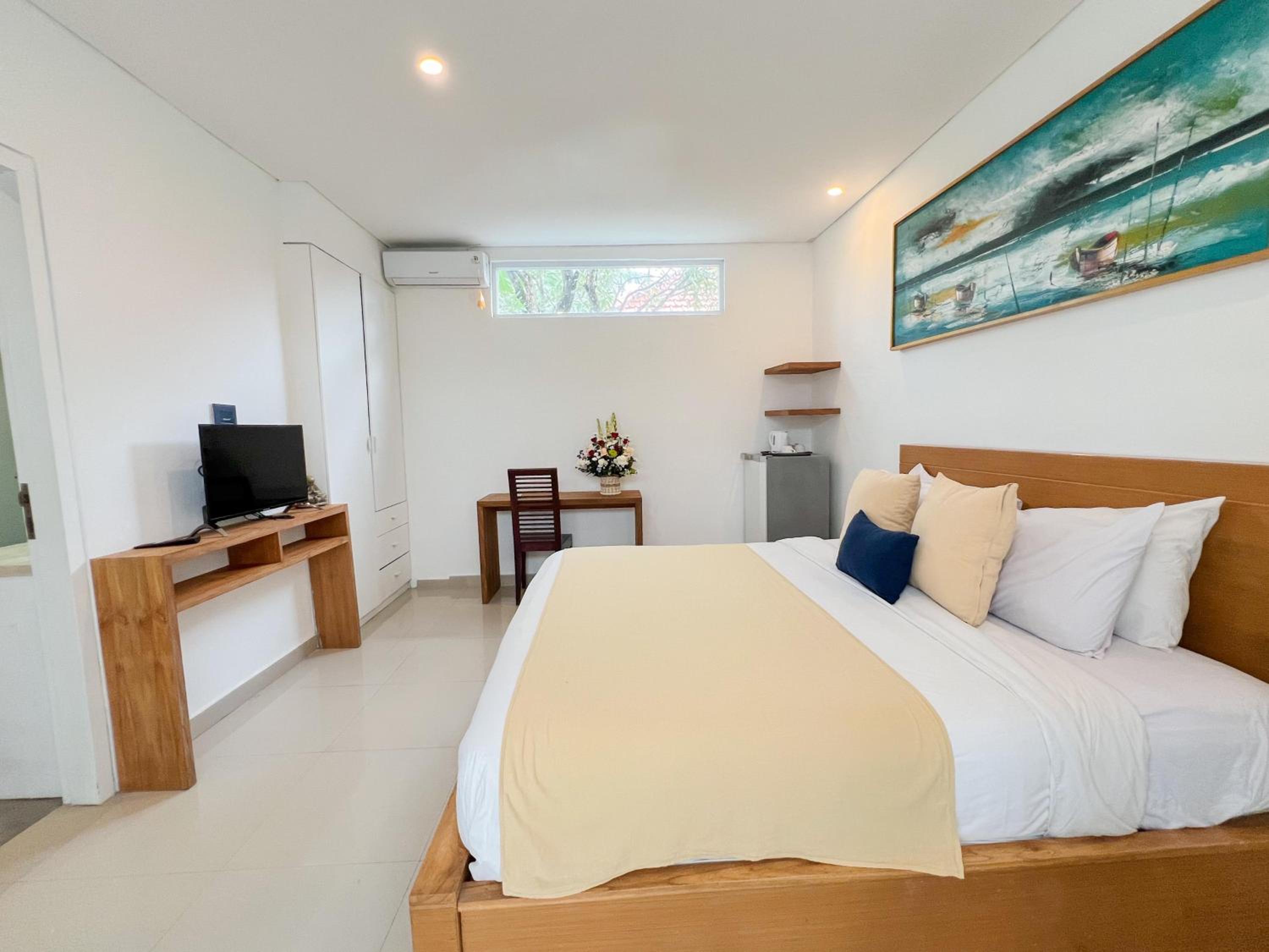 One-Bedroom Suite - Photo 4
