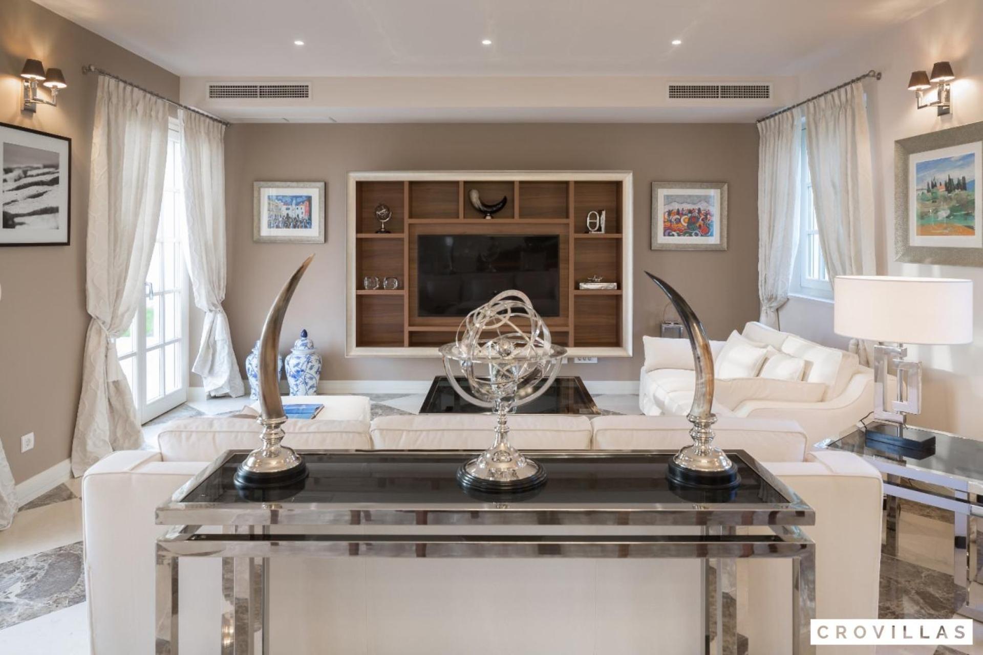 Four-Bedroom Villa photo 1