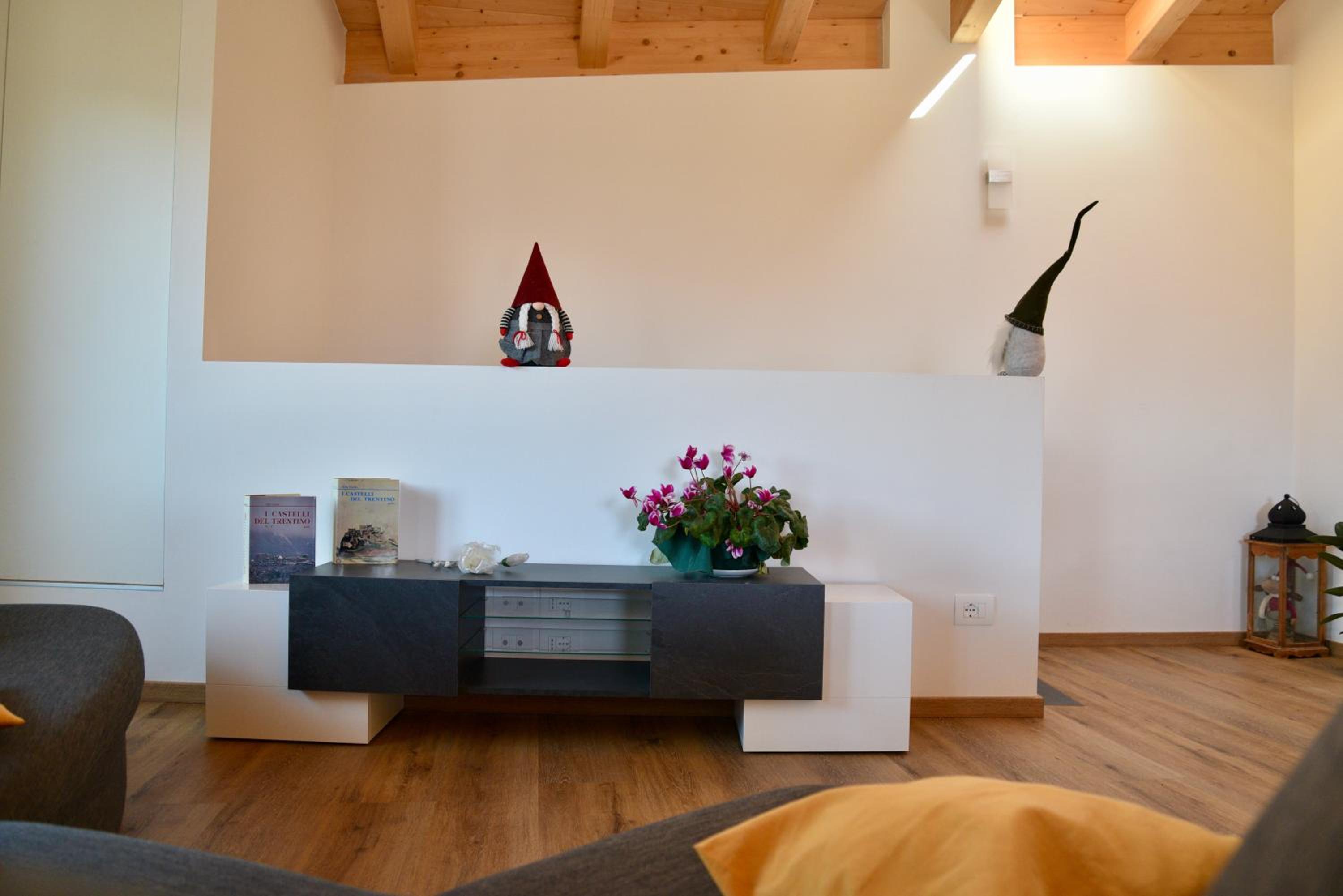 Three-Bedroom Apartment photo 2