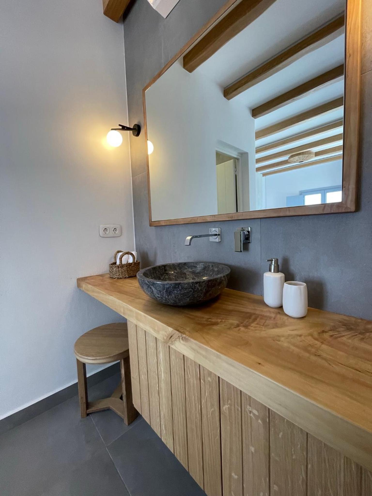 King Room with Spa Bath photo 2