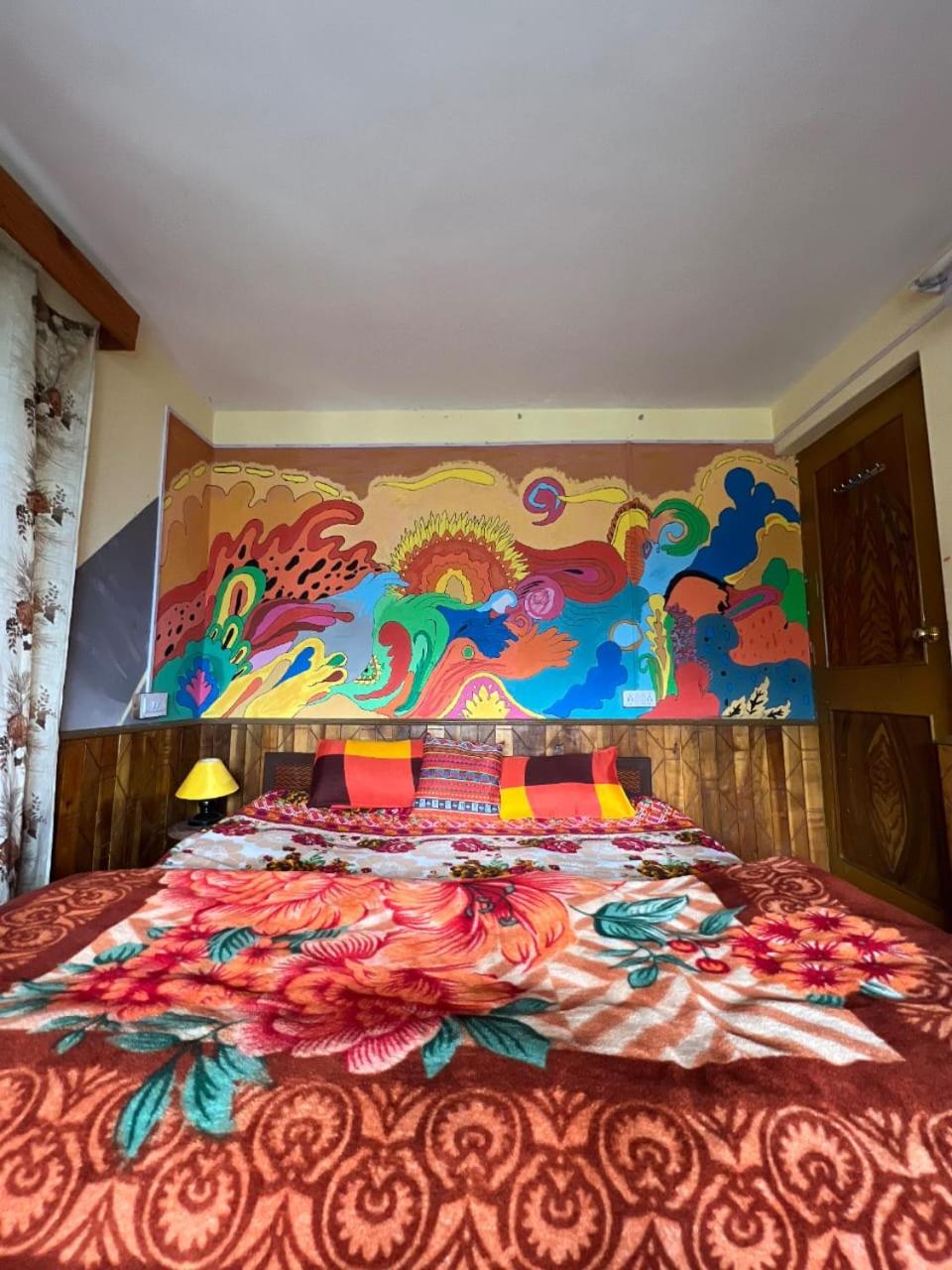 Deluxe Double or Twin Room with Mountain View photo 1