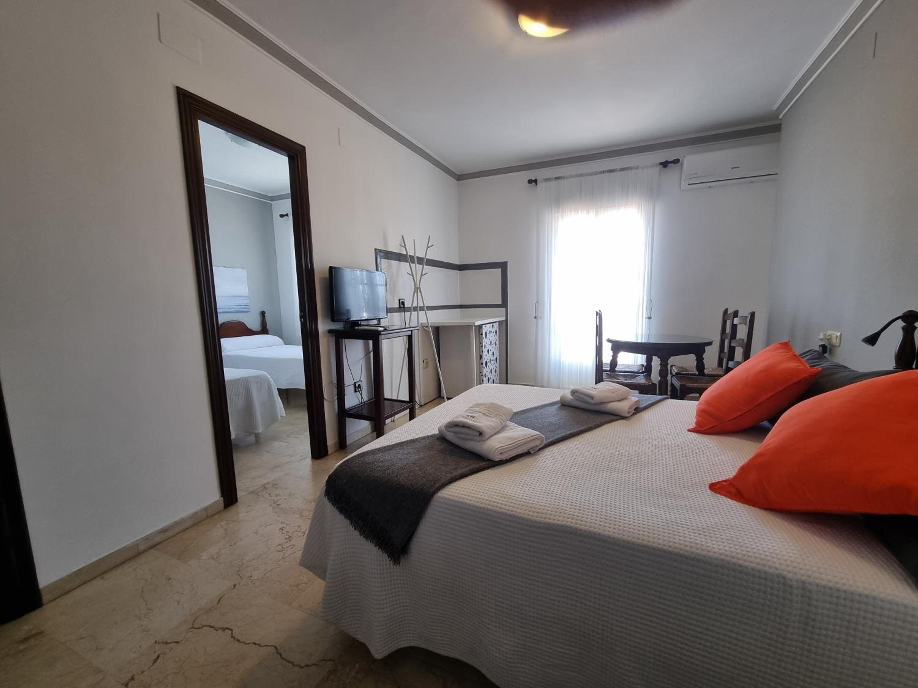 Habitación familiar con balcón
