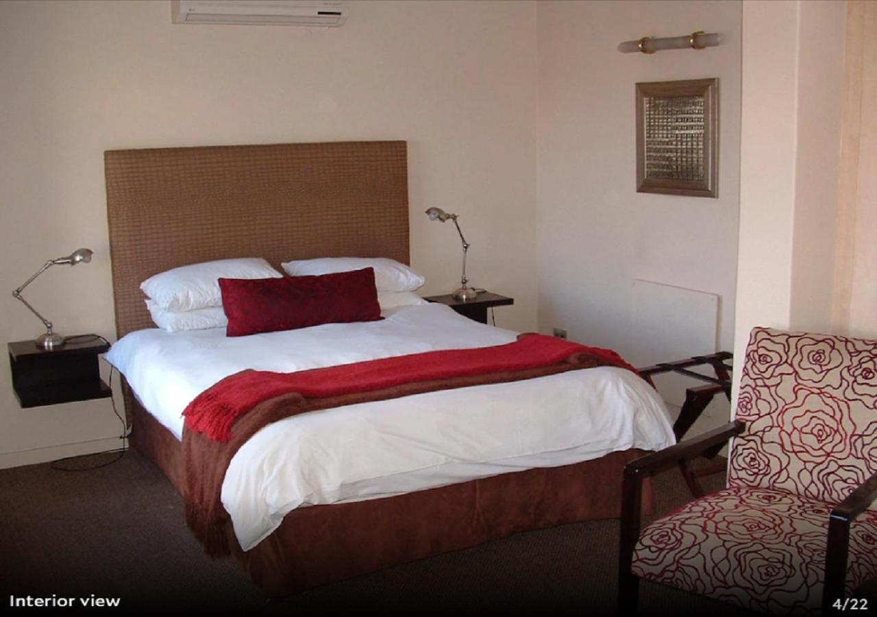 Studio Apartment photo 1