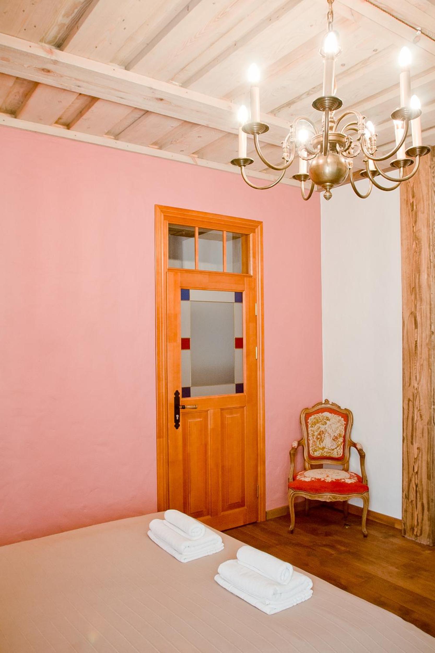 Family Room - Photo 7