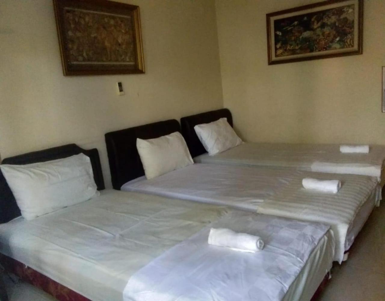 Standard Triple Room - Photo 1