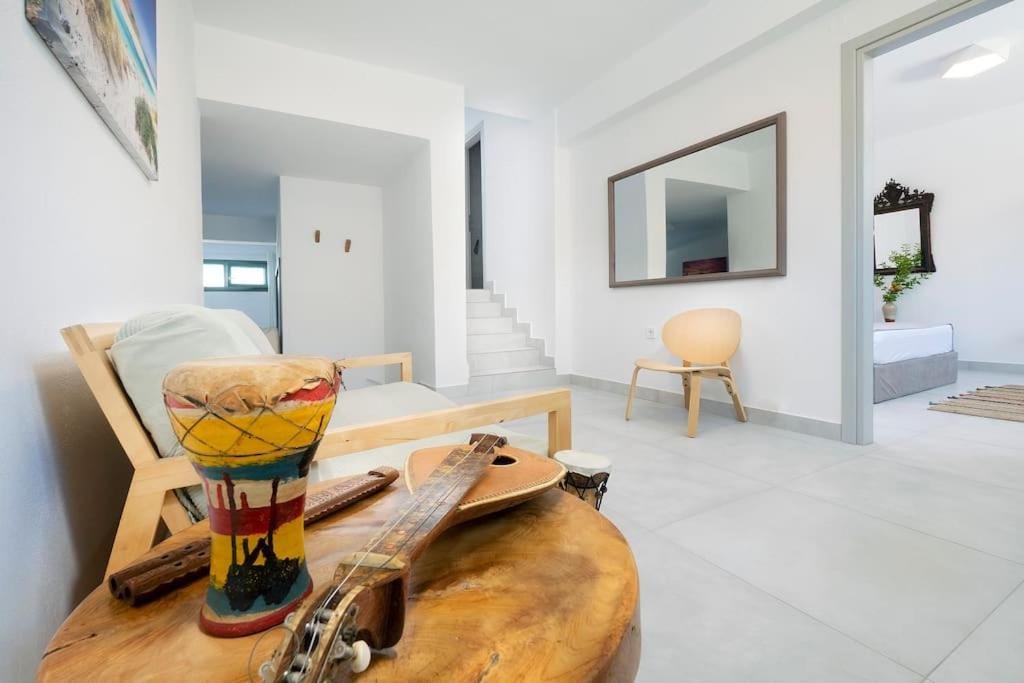 Three-Bedroom House photo 1