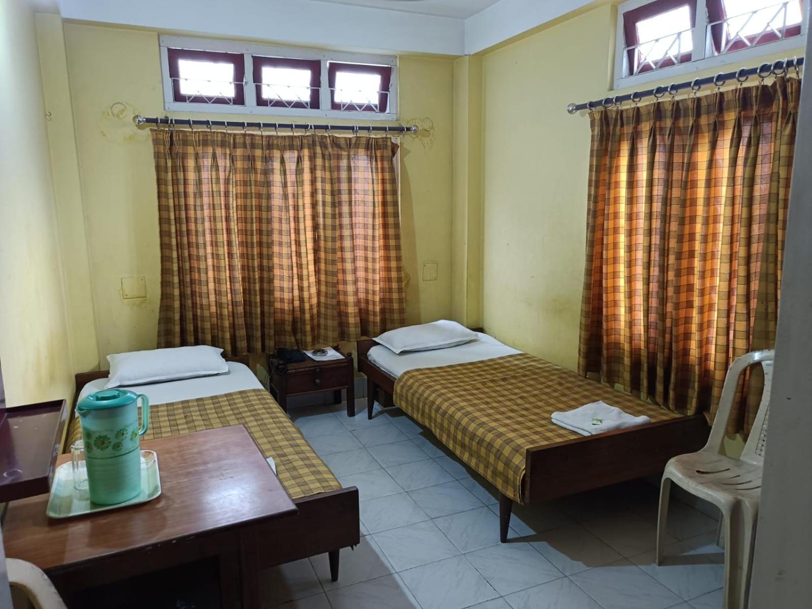 Standard Twin Room photo 3