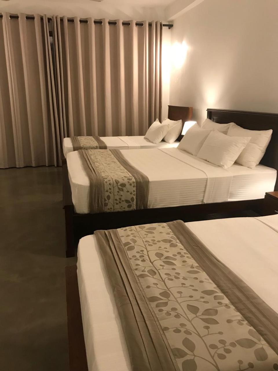 Standard Triple Room with Sea View